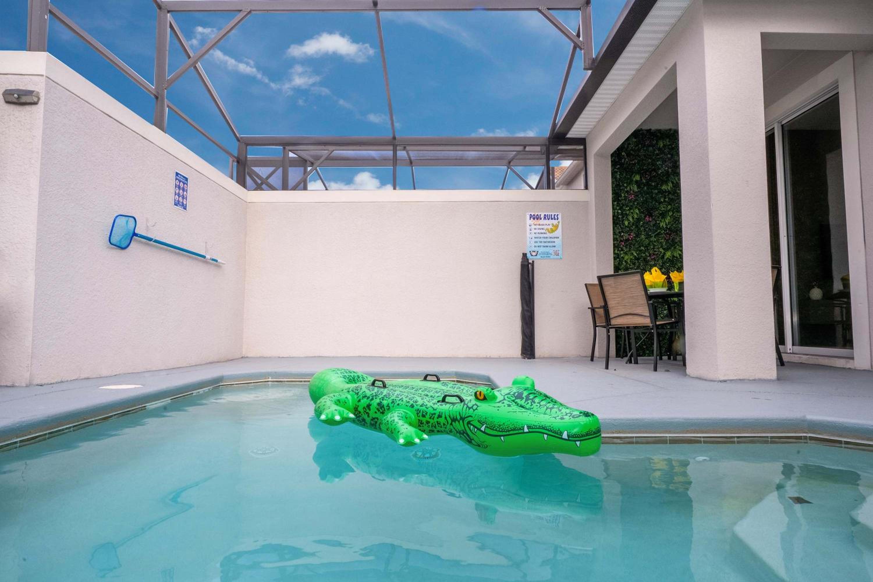 Vibrant 5Bd w Private Pool & Waterpark at Storey Lake 4811M