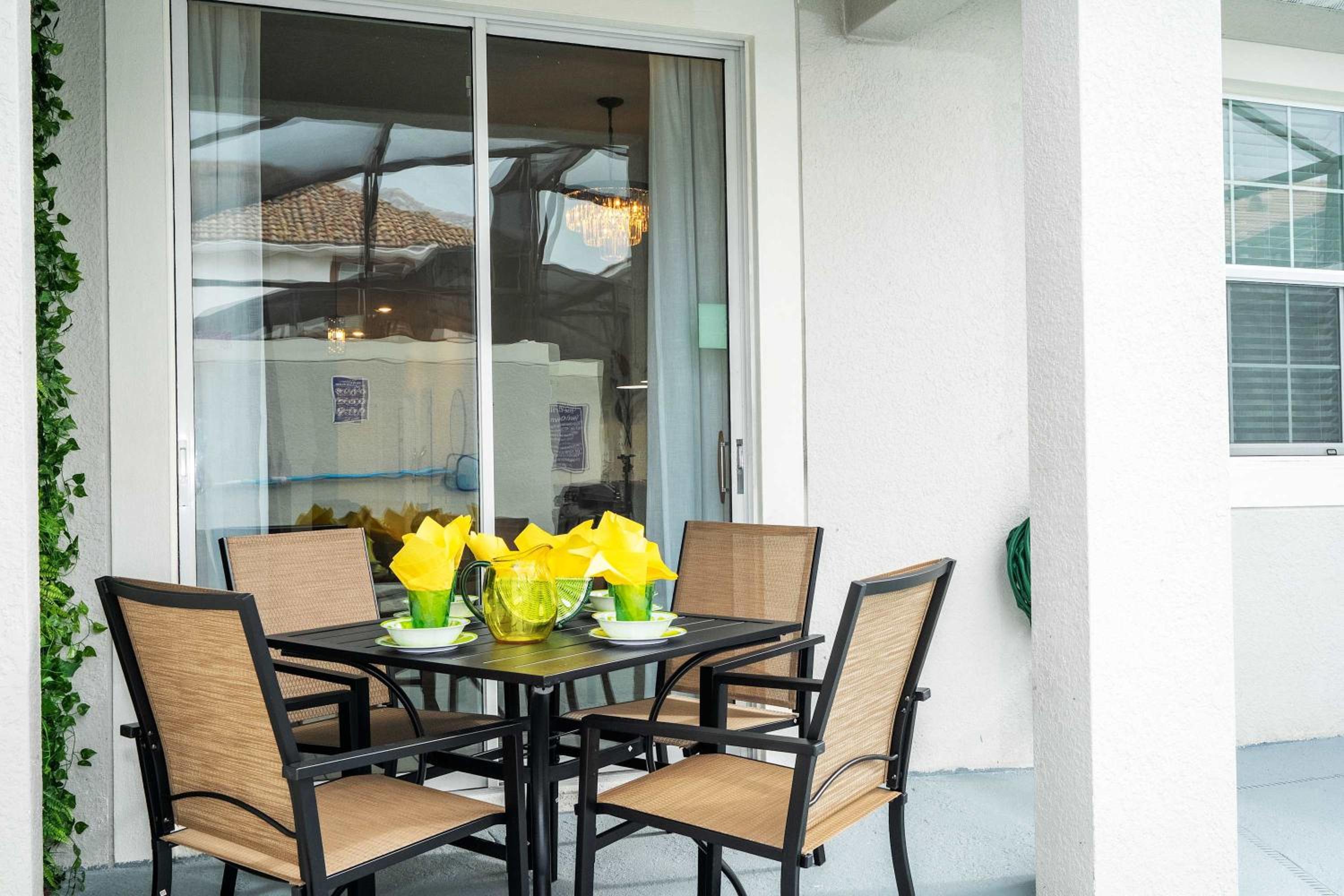 Vibrant 5Bd w Private Pool & Waterpark at Storey Lake 4811M