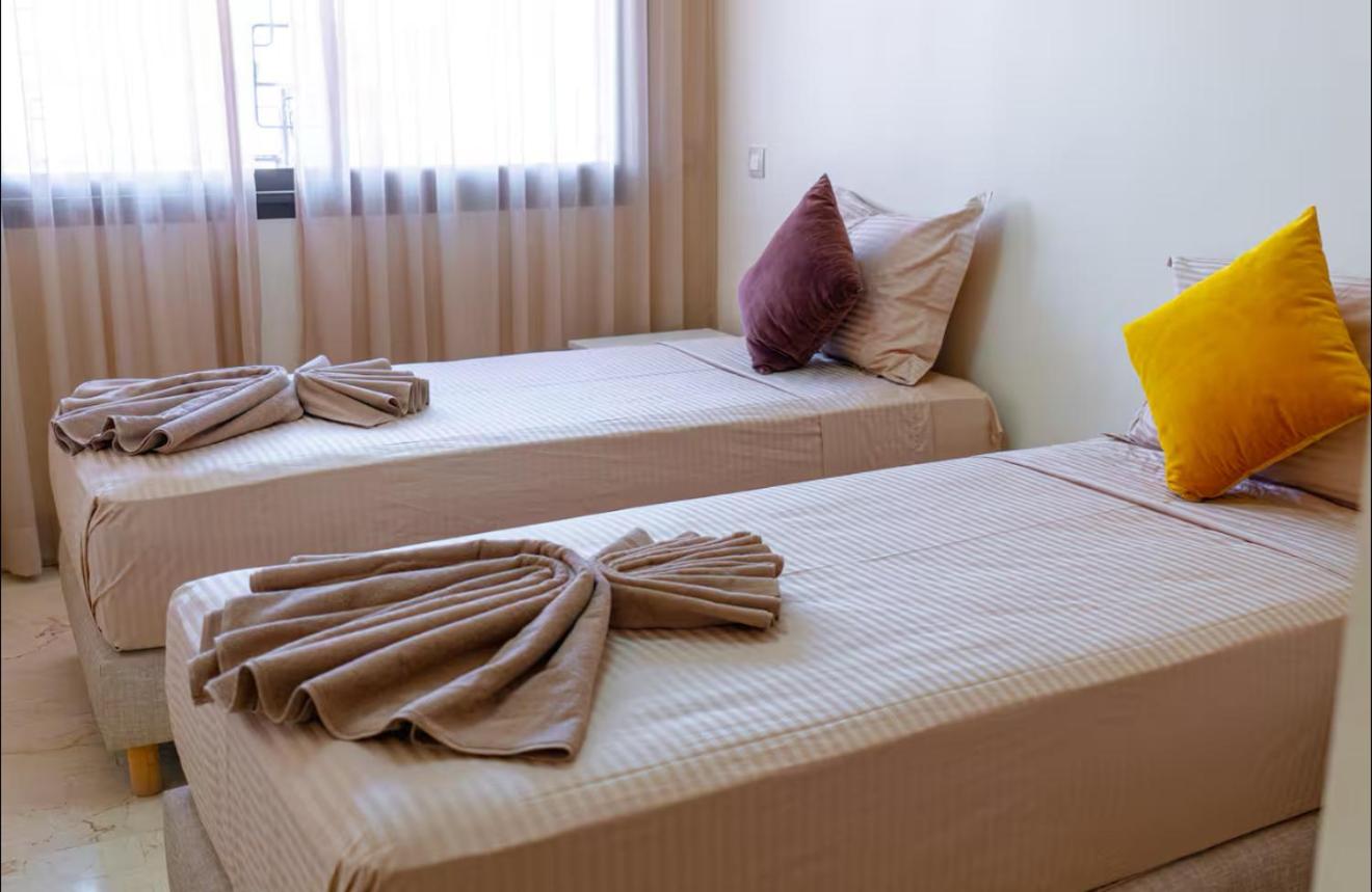 Gueliz BEST Residence Nour!! 3 Bedrooms Large Modern Apartment, walking distance to train station and everything