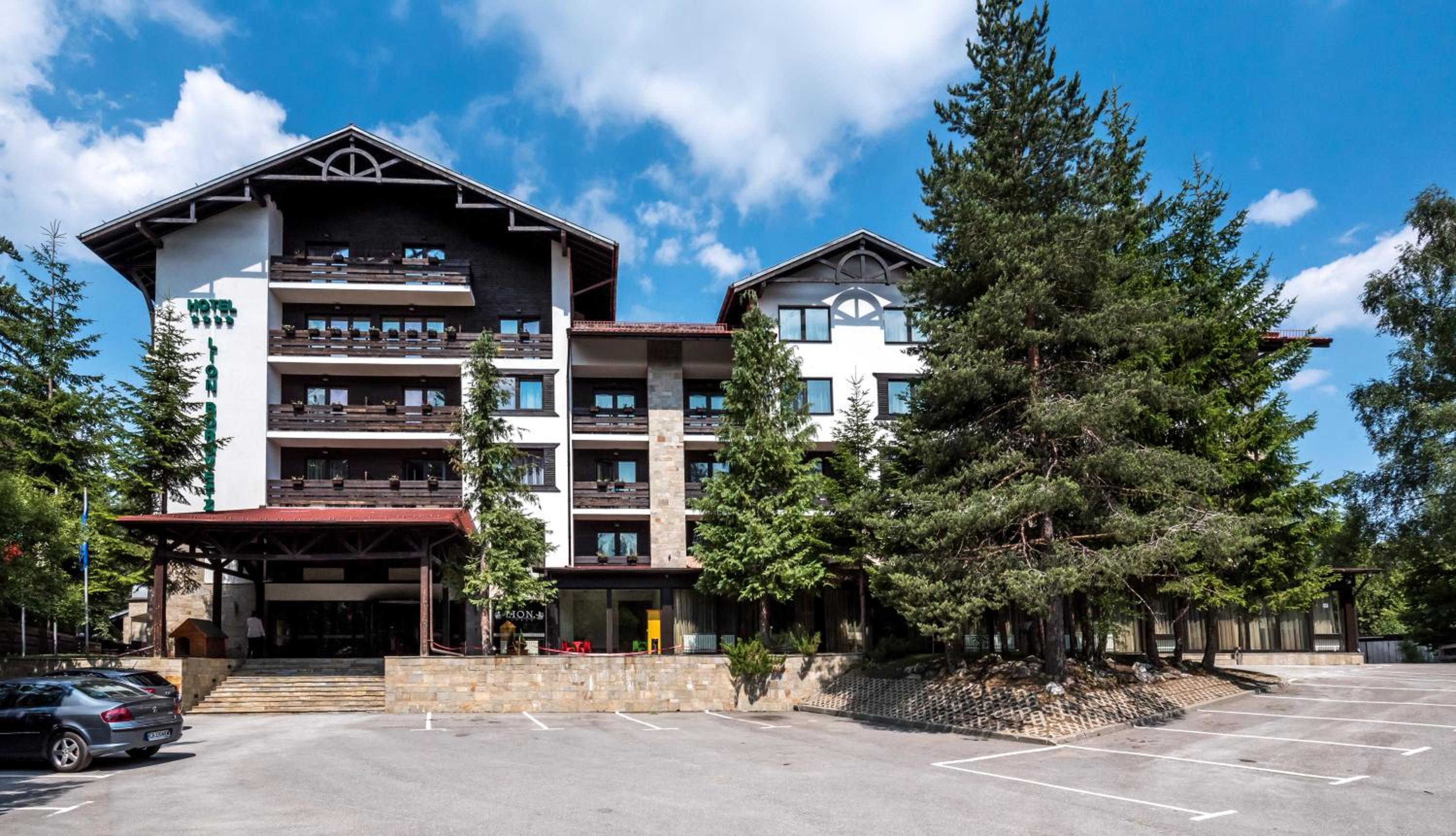 Hotel Lion Hotel Borovets - Image 1