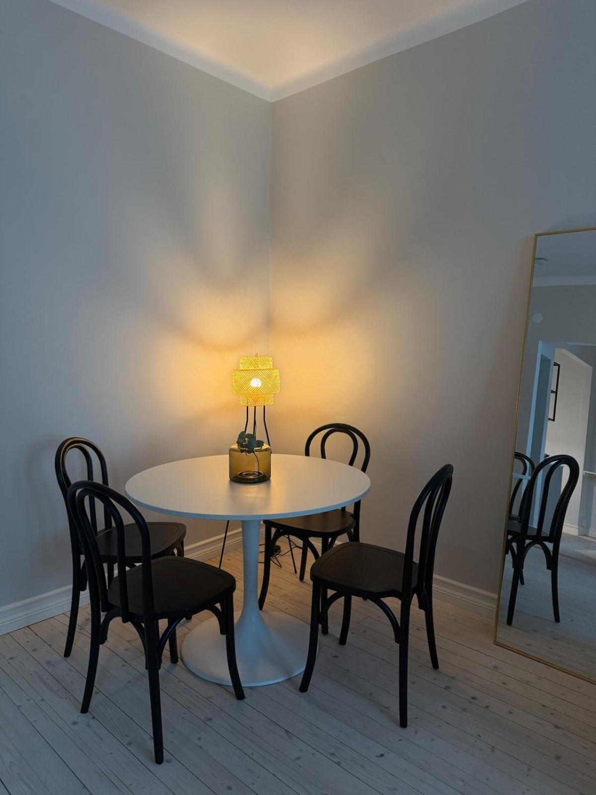 TAKA-TÖÖLÖ - a Stylish Urban Hideaway
