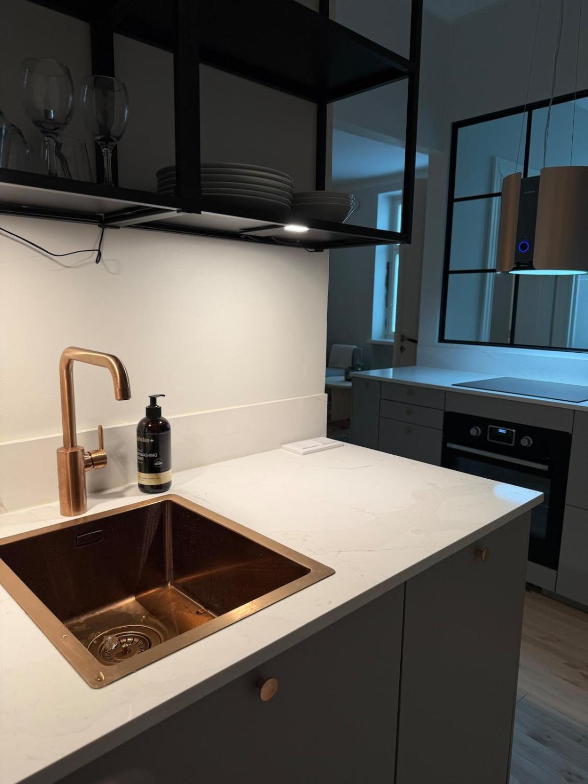 TAKA-TÖÖLÖ - a Stylish Urban Hideaway