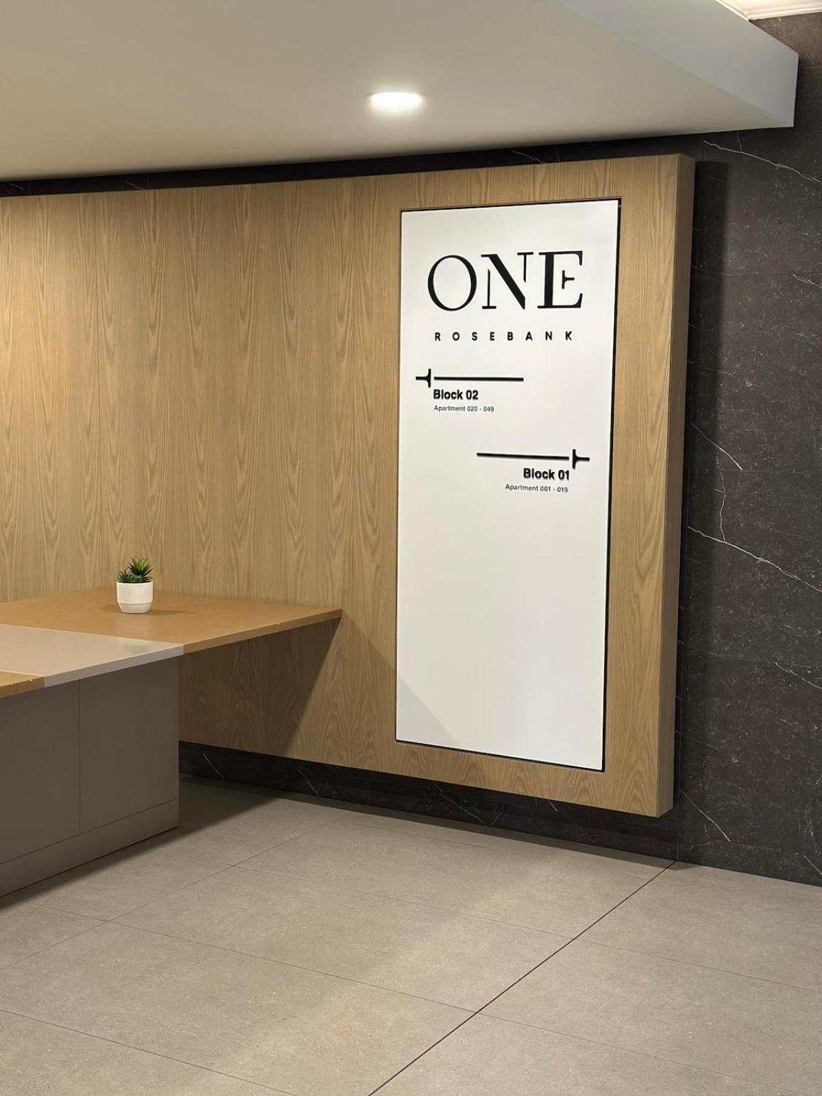 Phoenix Grandeur Gîte at One Rosebank ApartHotel