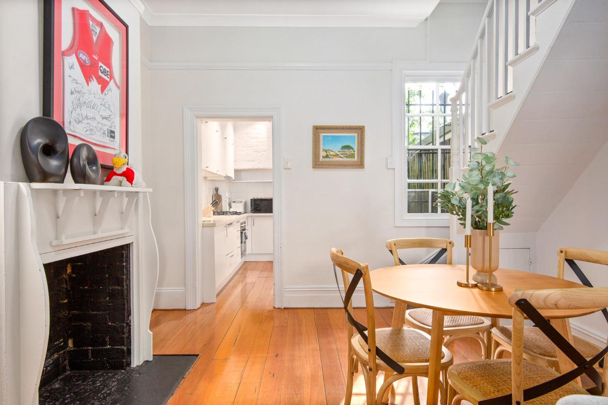 Stylish 2-Bed House with Private Courtyard