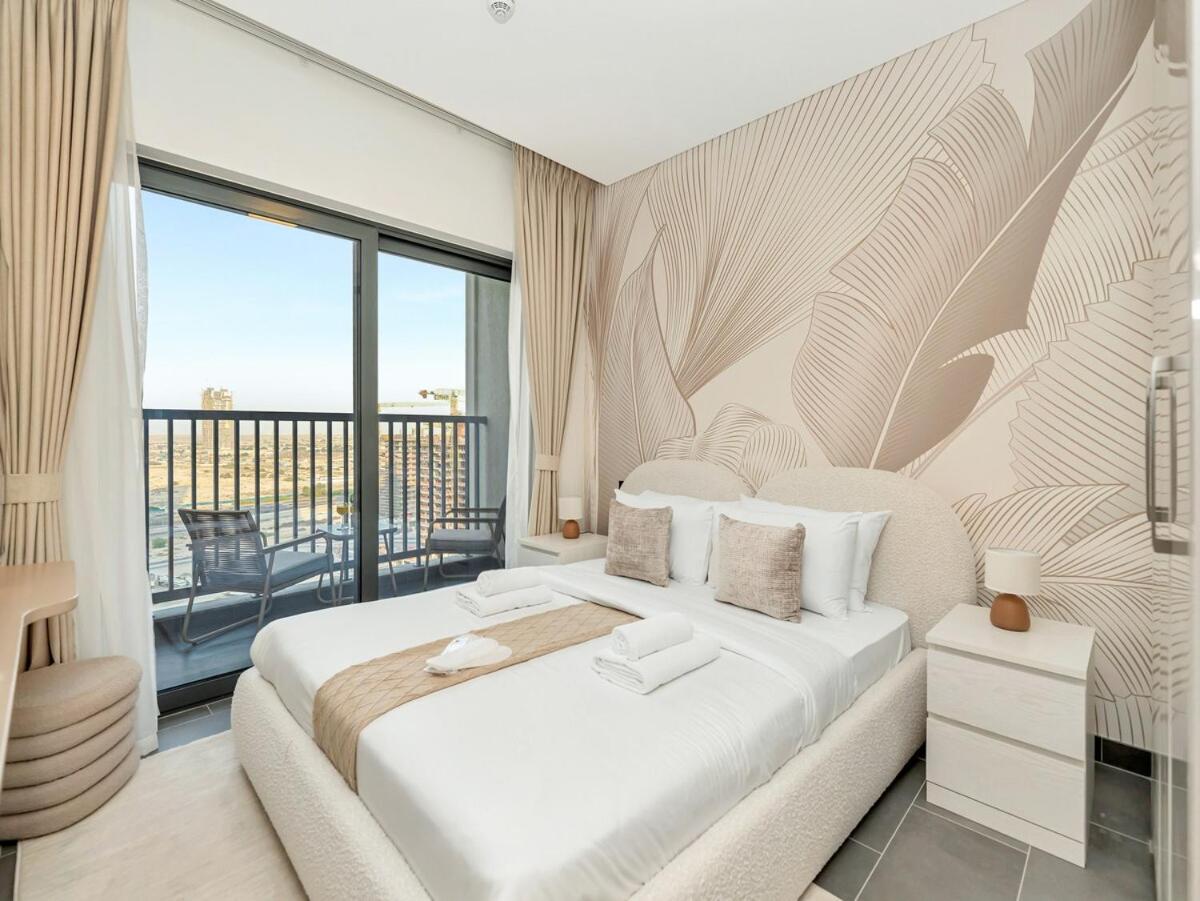 Royal Vista - New Chic & Modern 1BR with 5 Stars Amenities