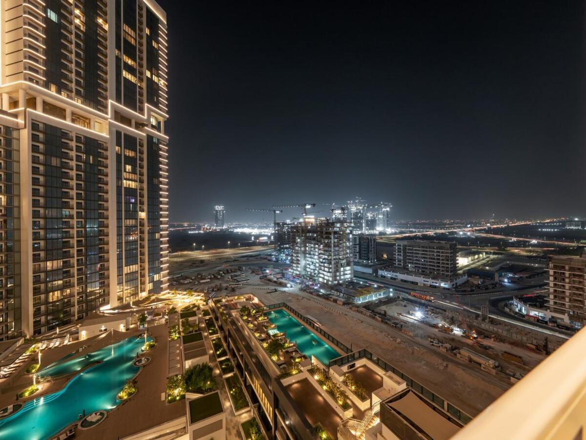 Royal Vista - New Chic & Modern 1BR with 5 Stars Amenities