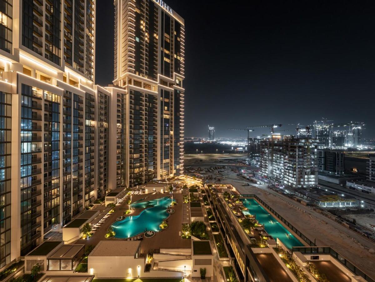 Royal Vista - New Chic & Modern 1BR with 5 Stars Amenities