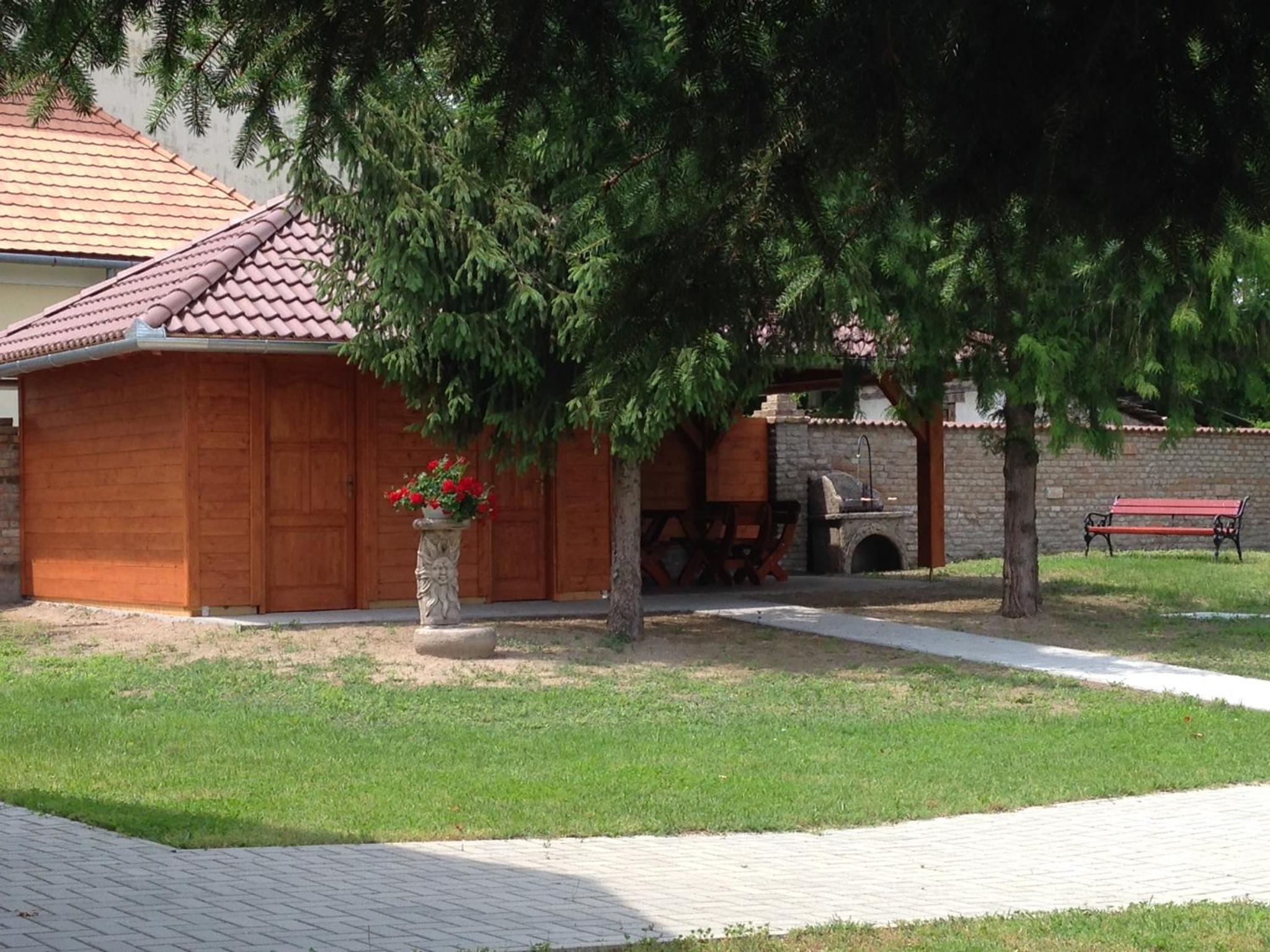 Photo 6