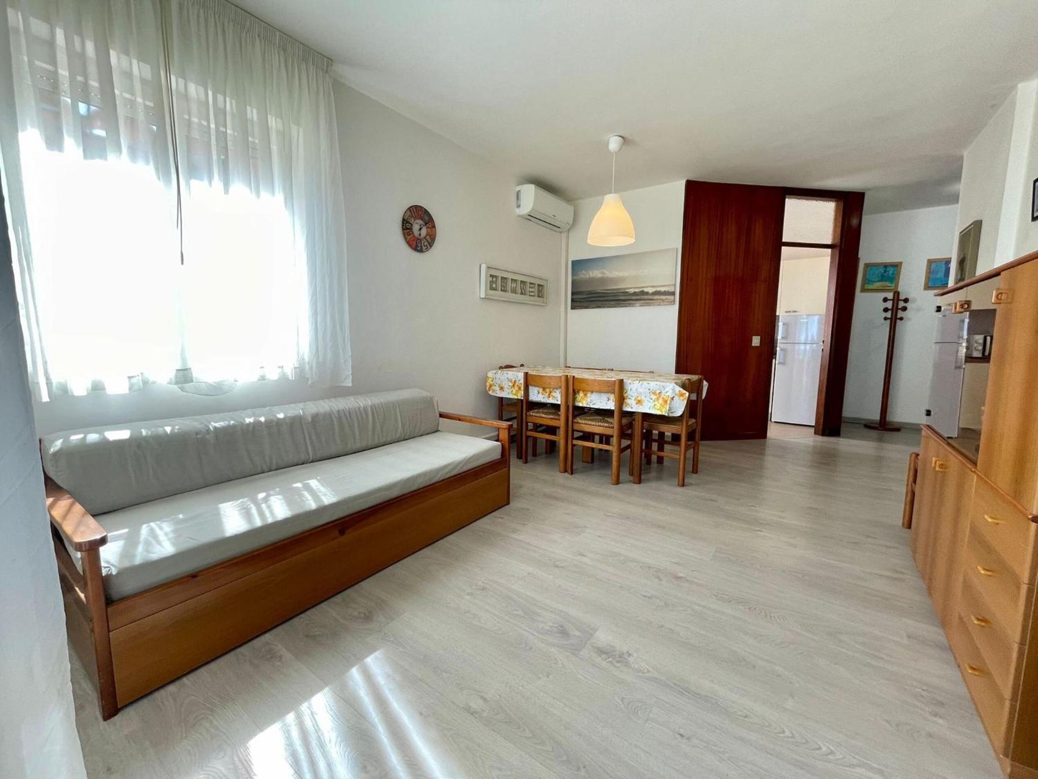 Stunning frontal sea view flat