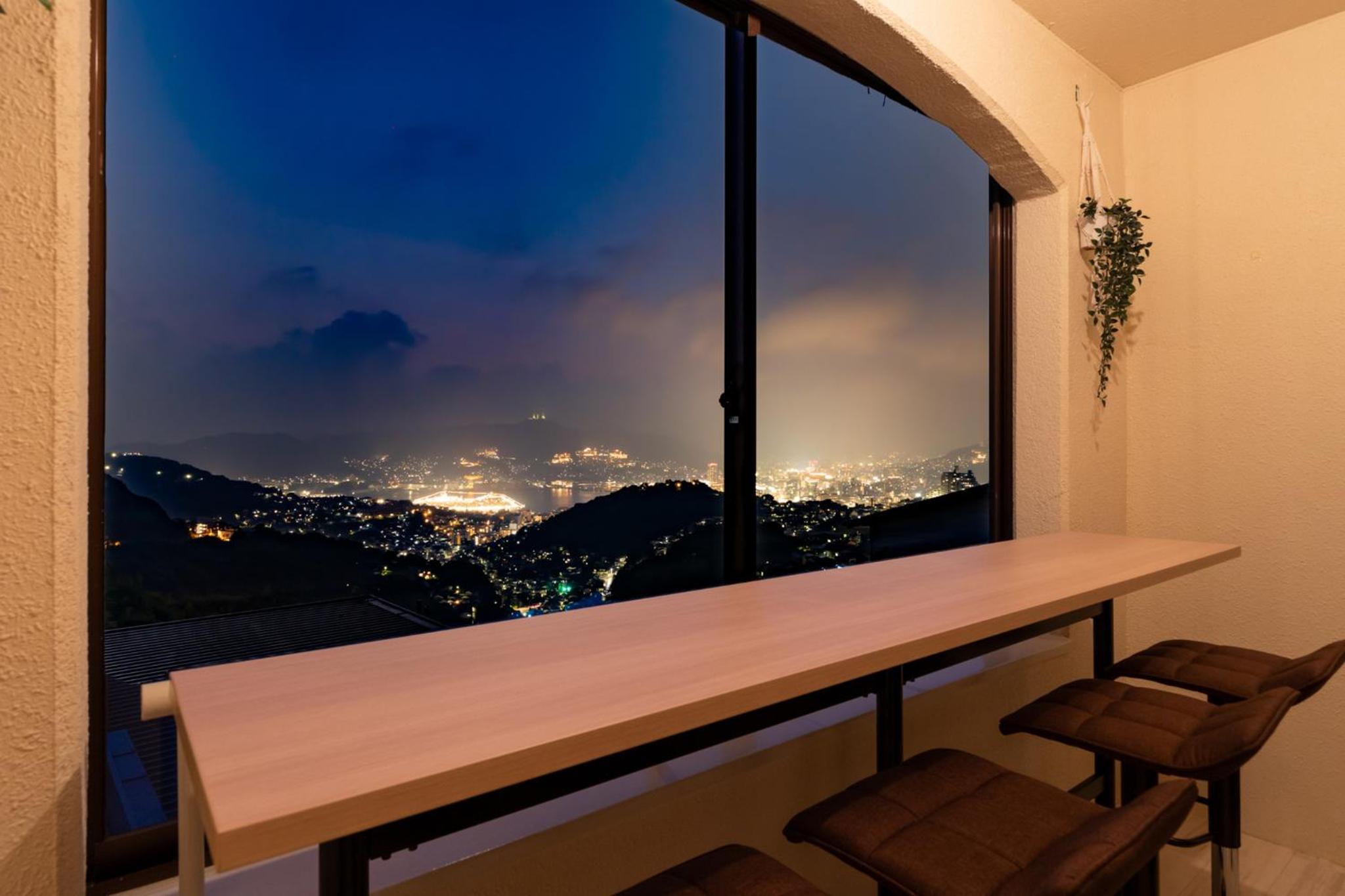 Nagasaki Night View Stay - 世界新三大夜景を望む宿 - Lotus長崎