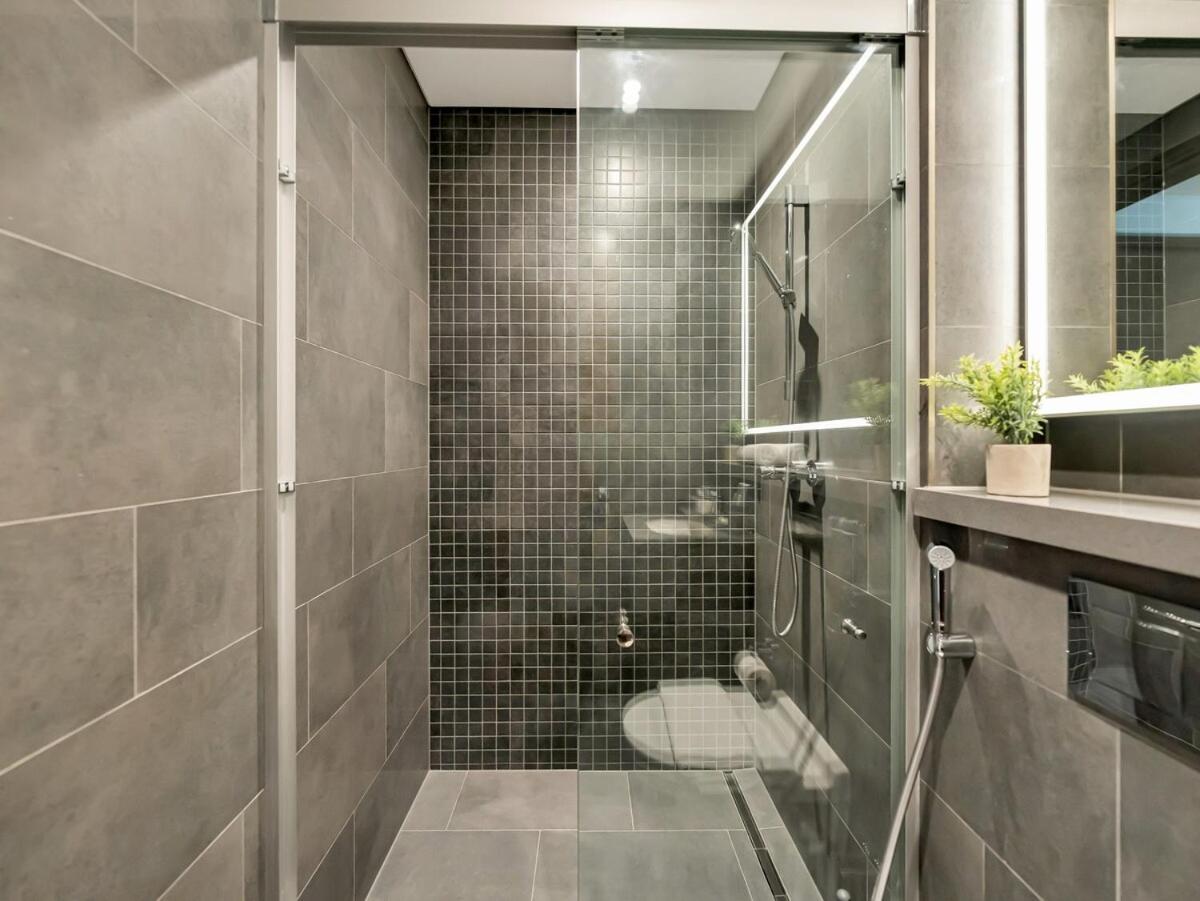 Royal Vista - Stunning Boho Style 1BR with 5 Star Amenities