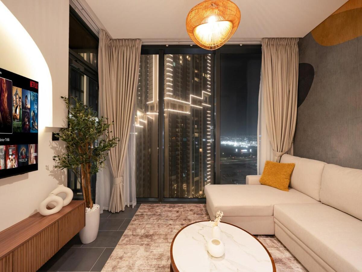 Royal Vista - Stunning Boho Style 1BR with 5 Star Amenities