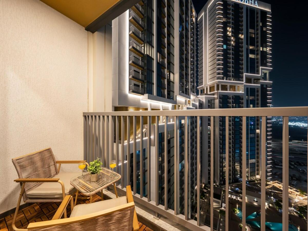 Royal Vista - Stunning Boho Style 1BR with 5 Star Amenities