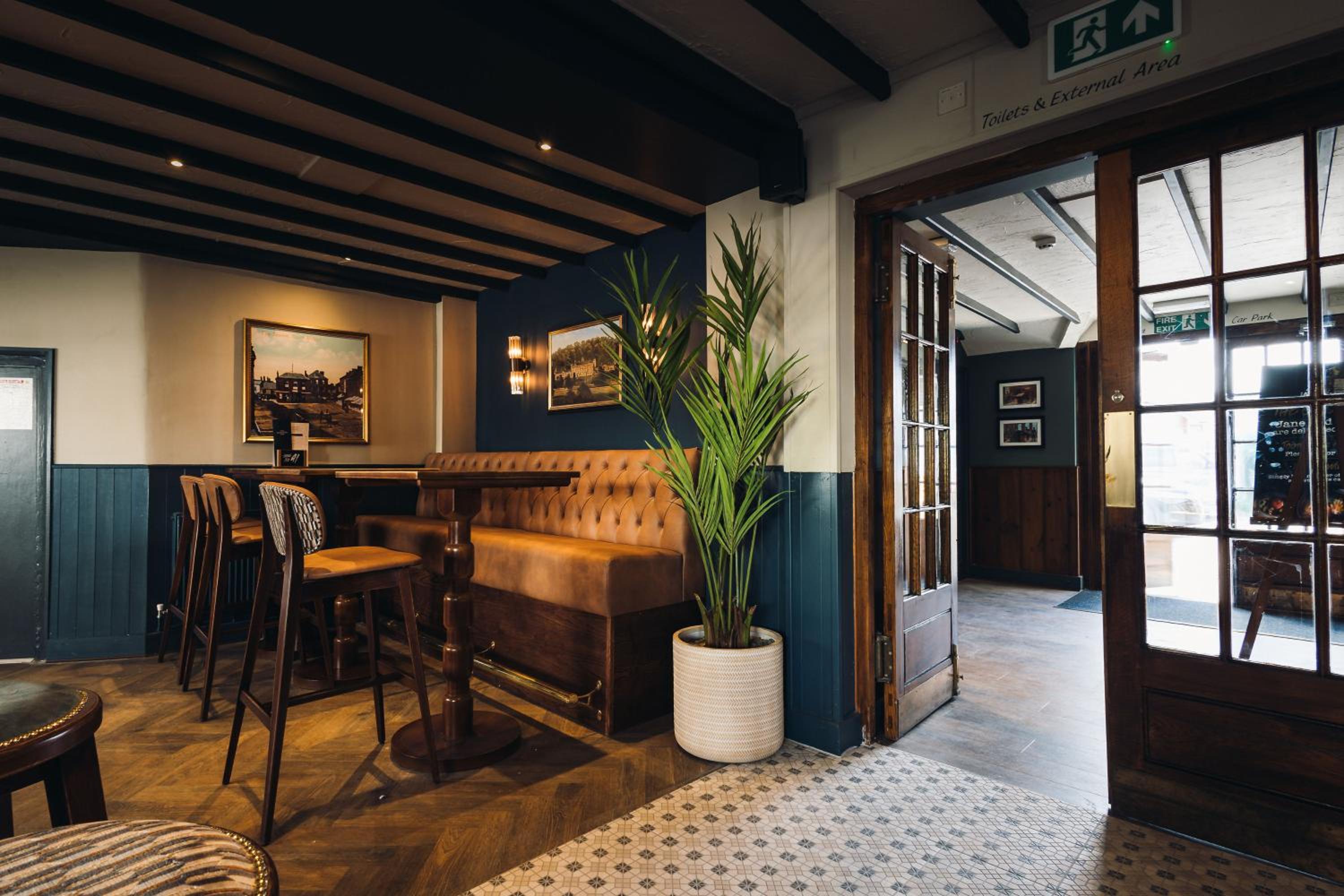 Coaching Inn