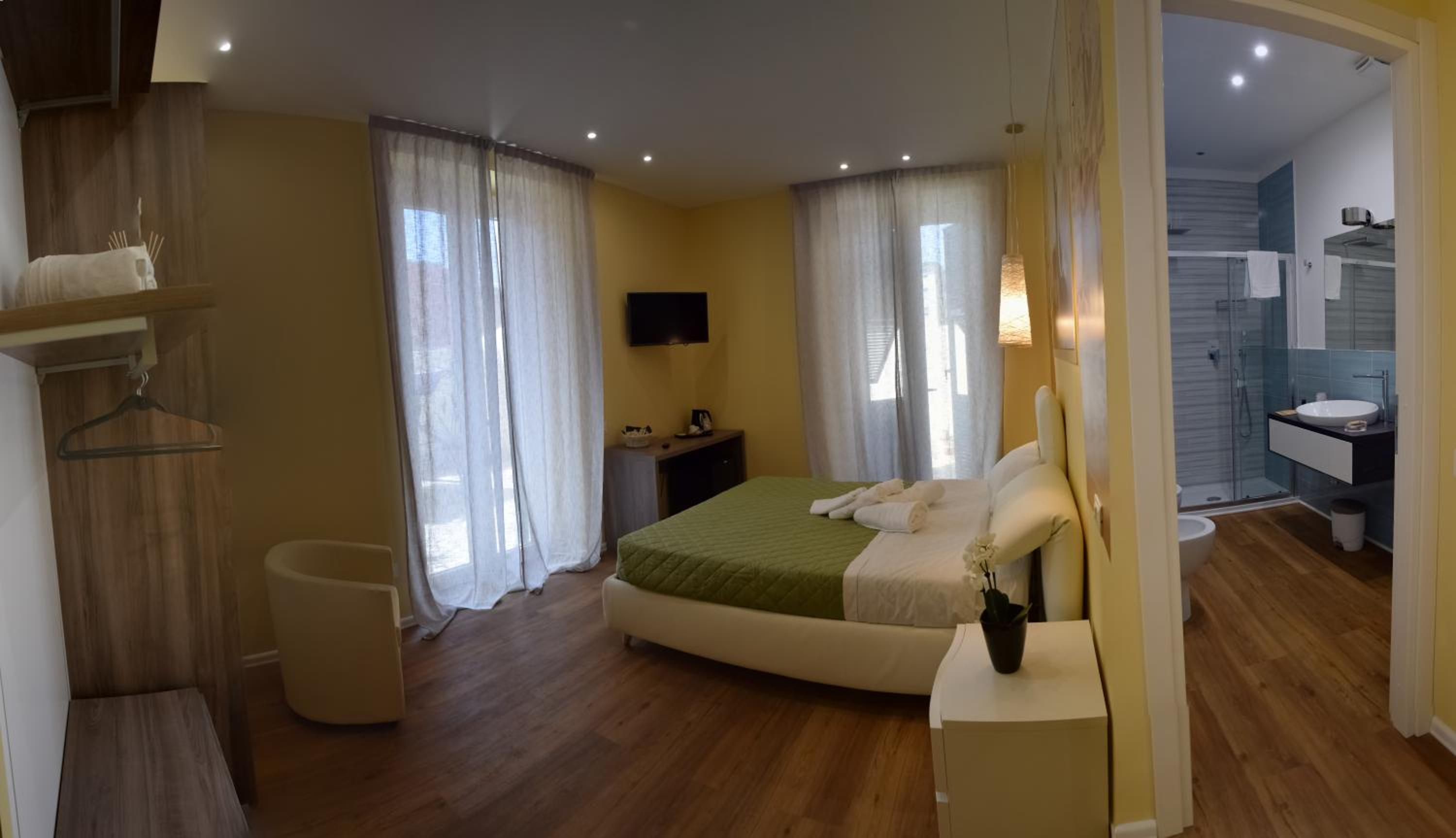 Photo 20