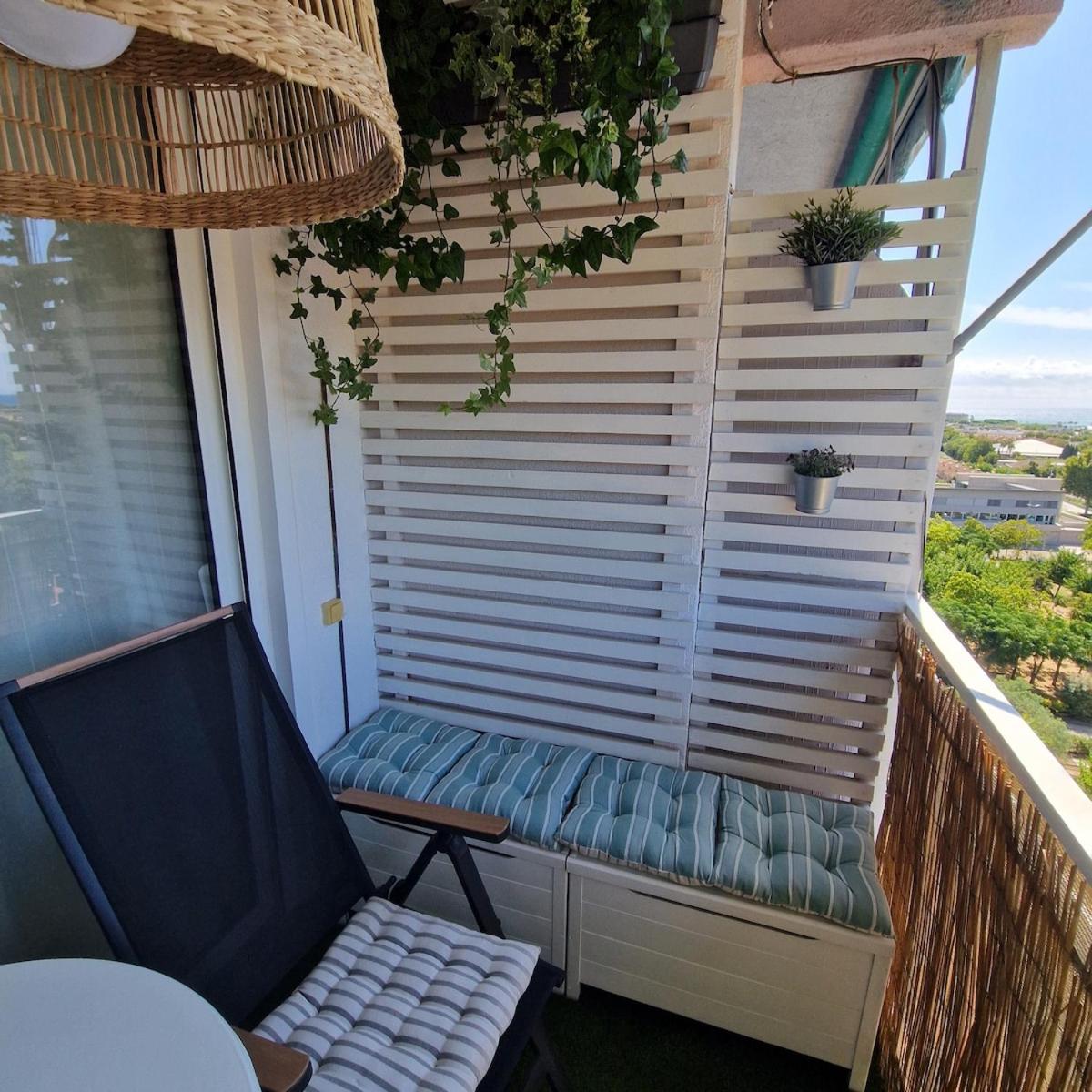 Apartamento con vistas al mar y montaña - Piscina