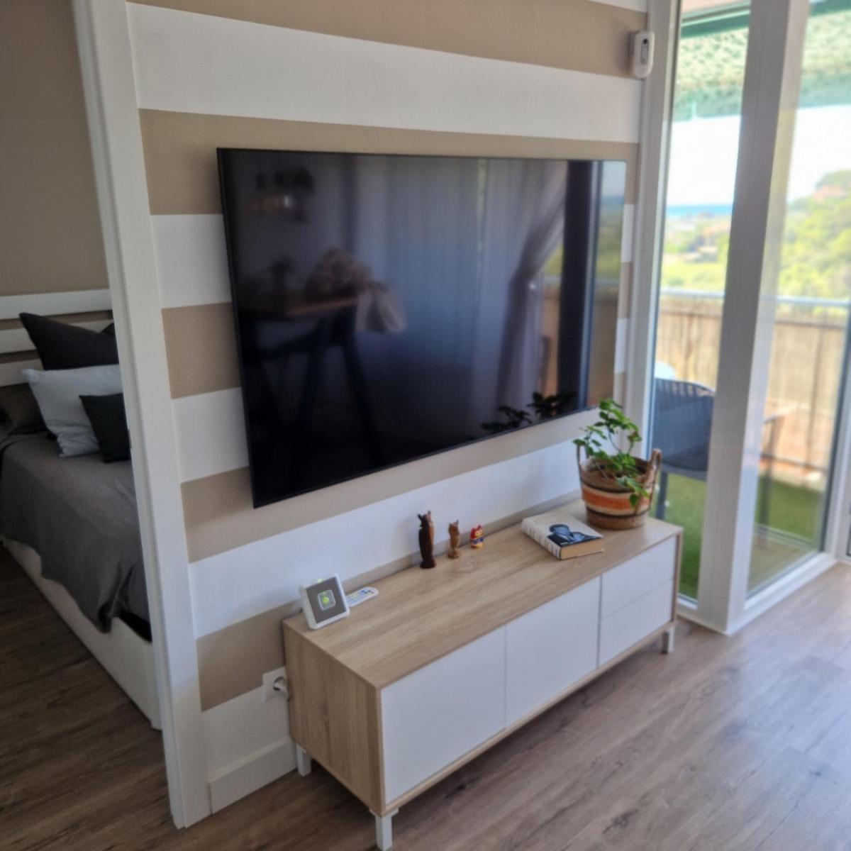 Apartamento con vistas al mar y montaña - Piscina