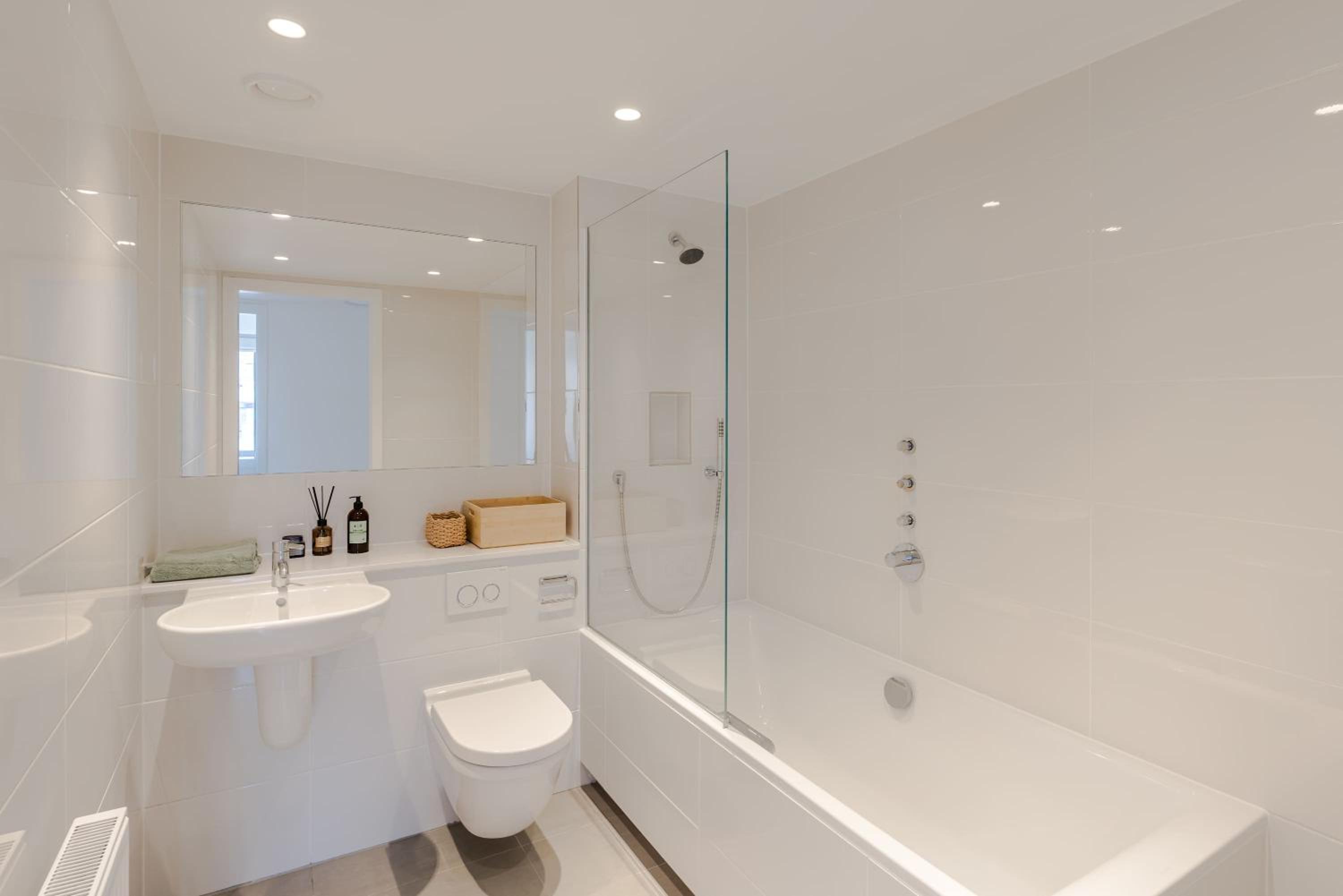 Grand Marylebone 3-Bed Penthouse with Balcony