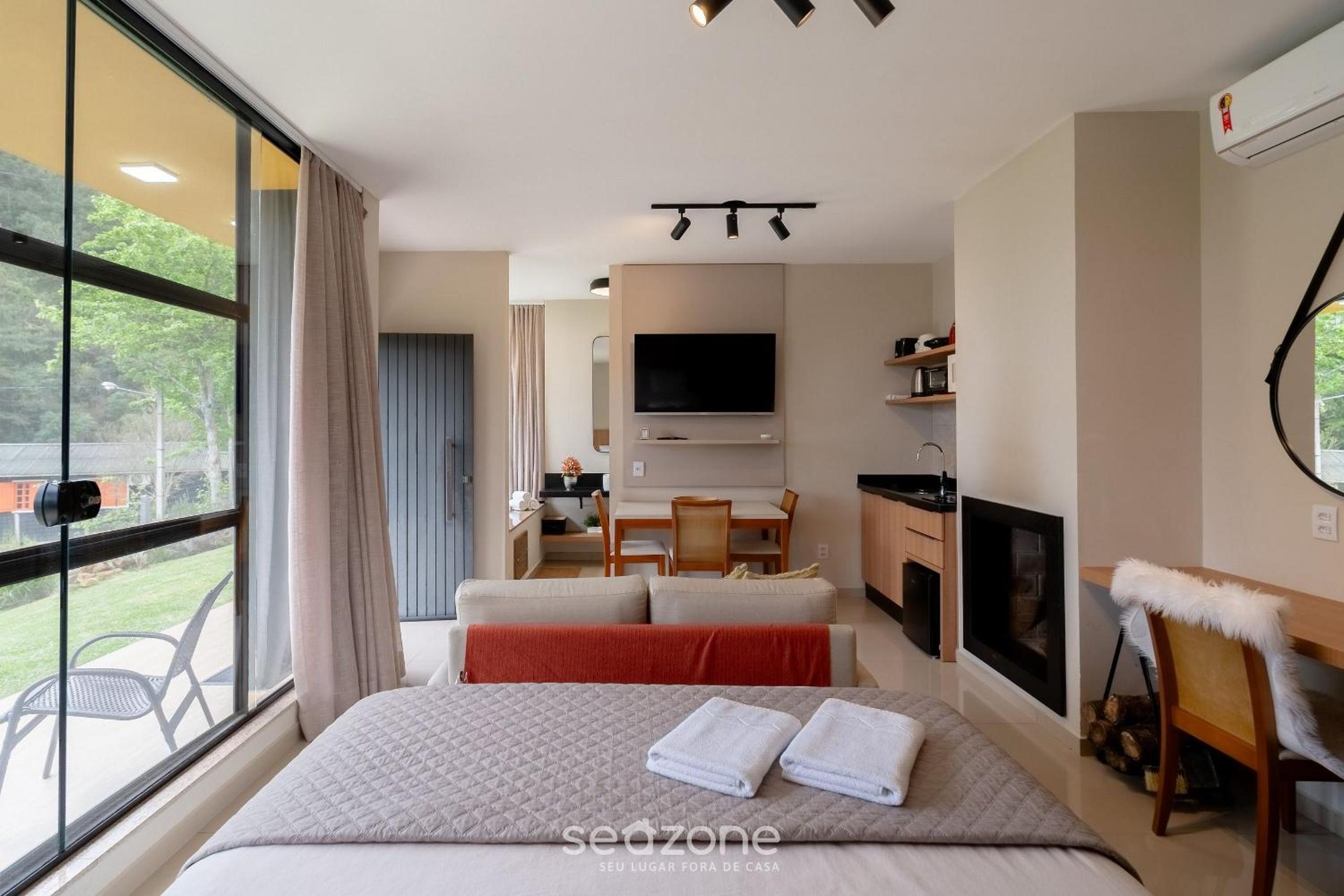 House w/ fireplace and bathtub in Urubici CLA0000