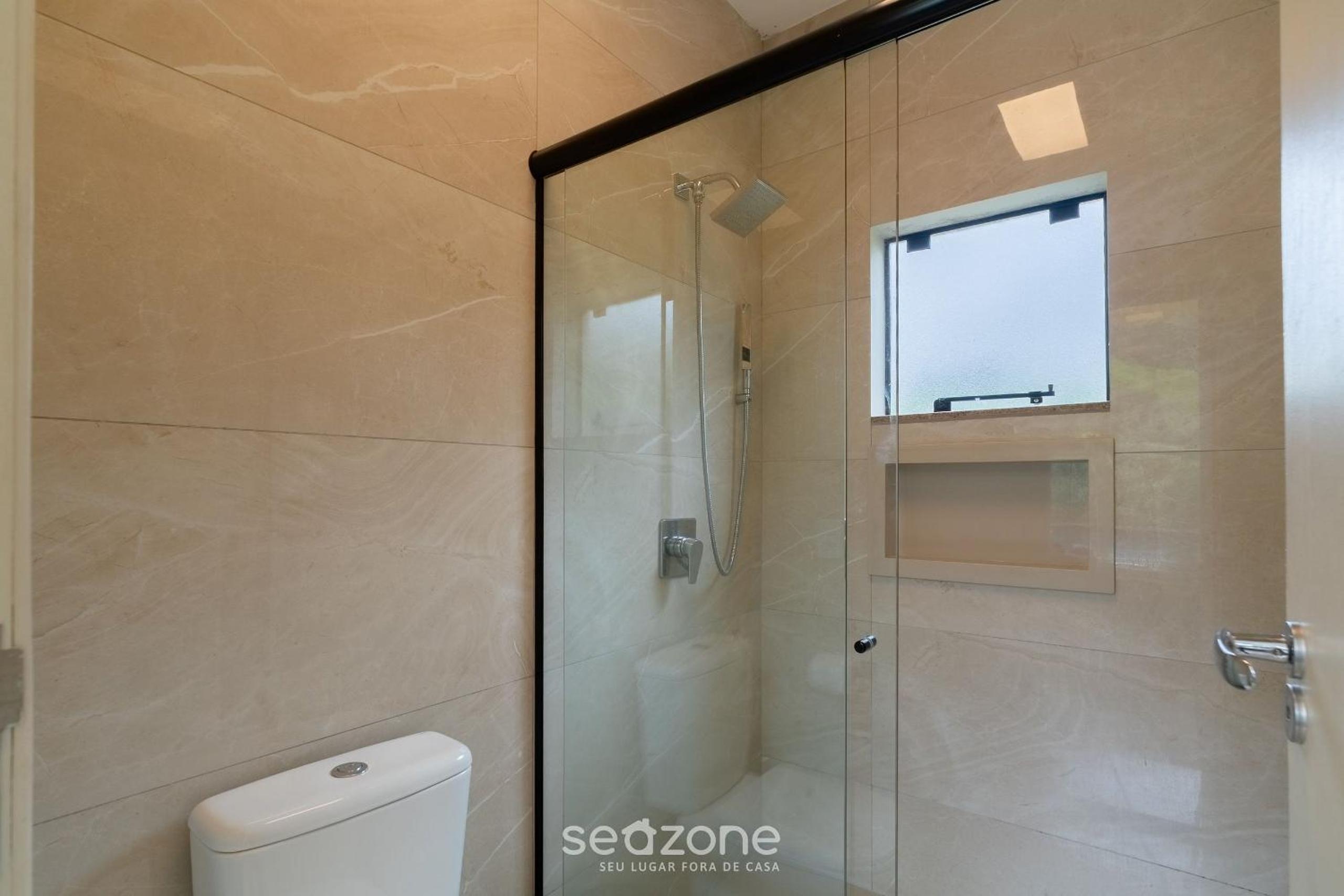 House w/ fireplace and bathtub in Urubici CLA0000