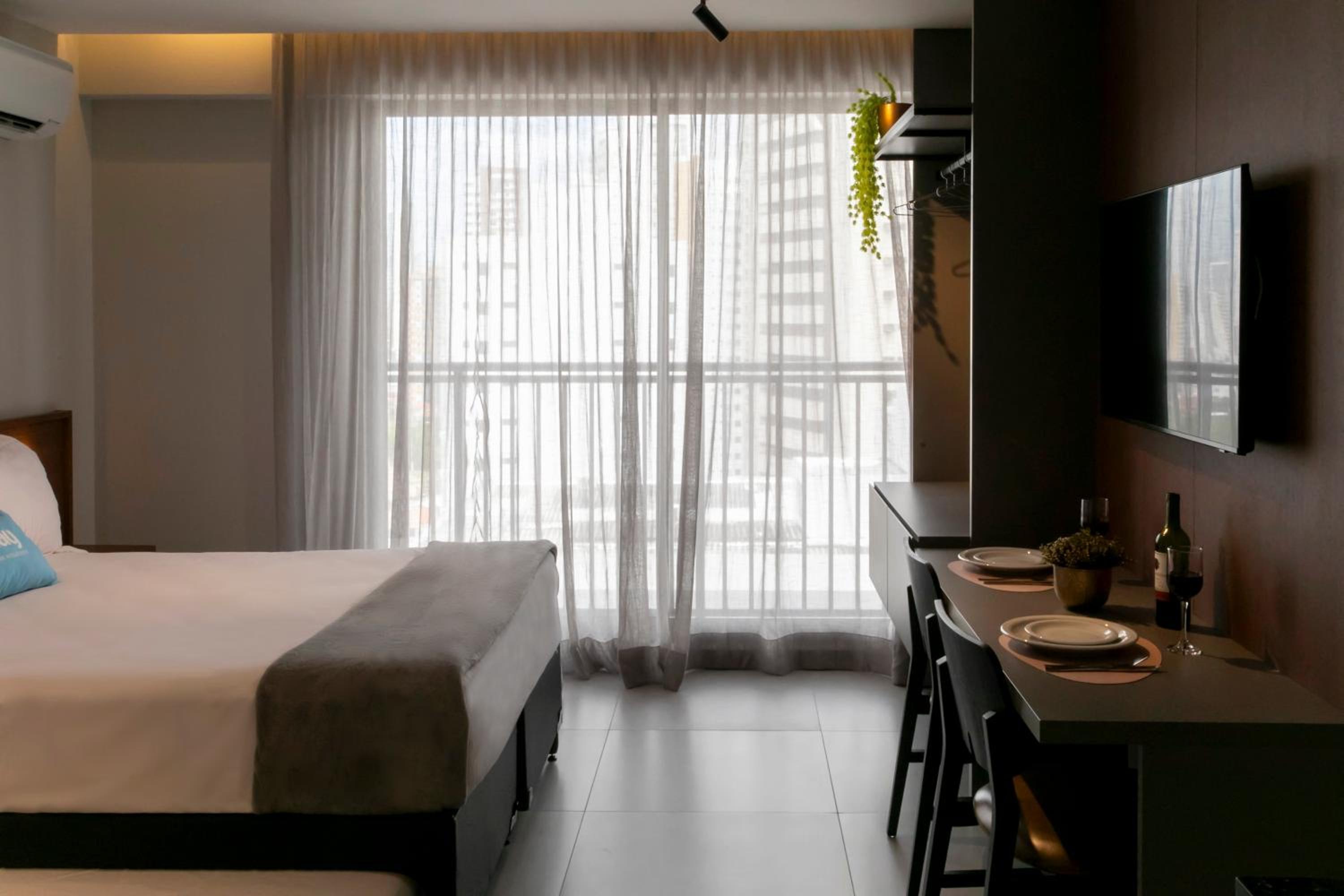Simple Smart By Xtay - Bleisure in João Pessoa: pool, gym, and laundry near Tropical Center and HNSN