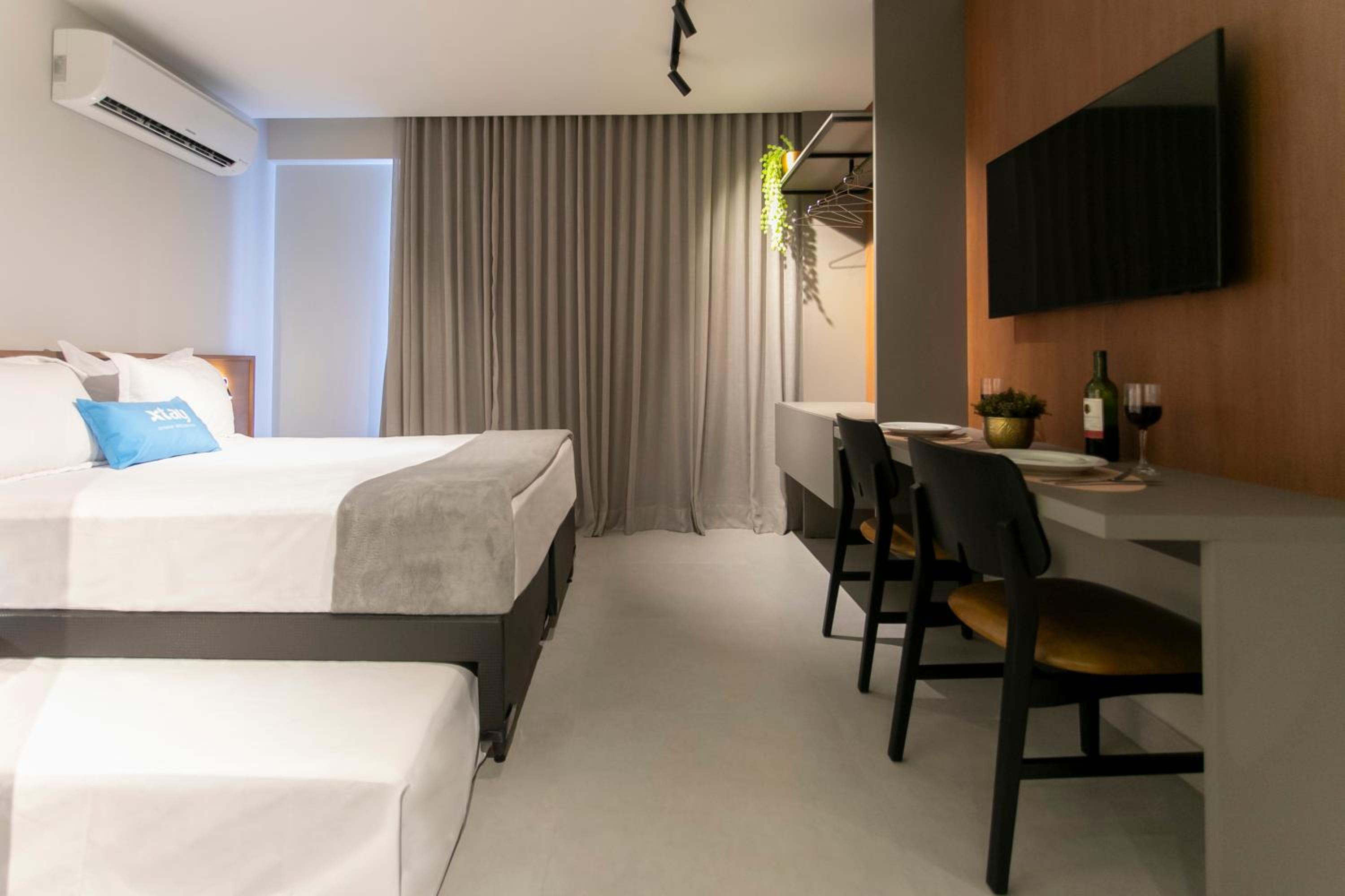 Simple Smart By Xtay - Bleisure in João Pessoa: pool, gym, and laundry near Tropical Center and HNSN