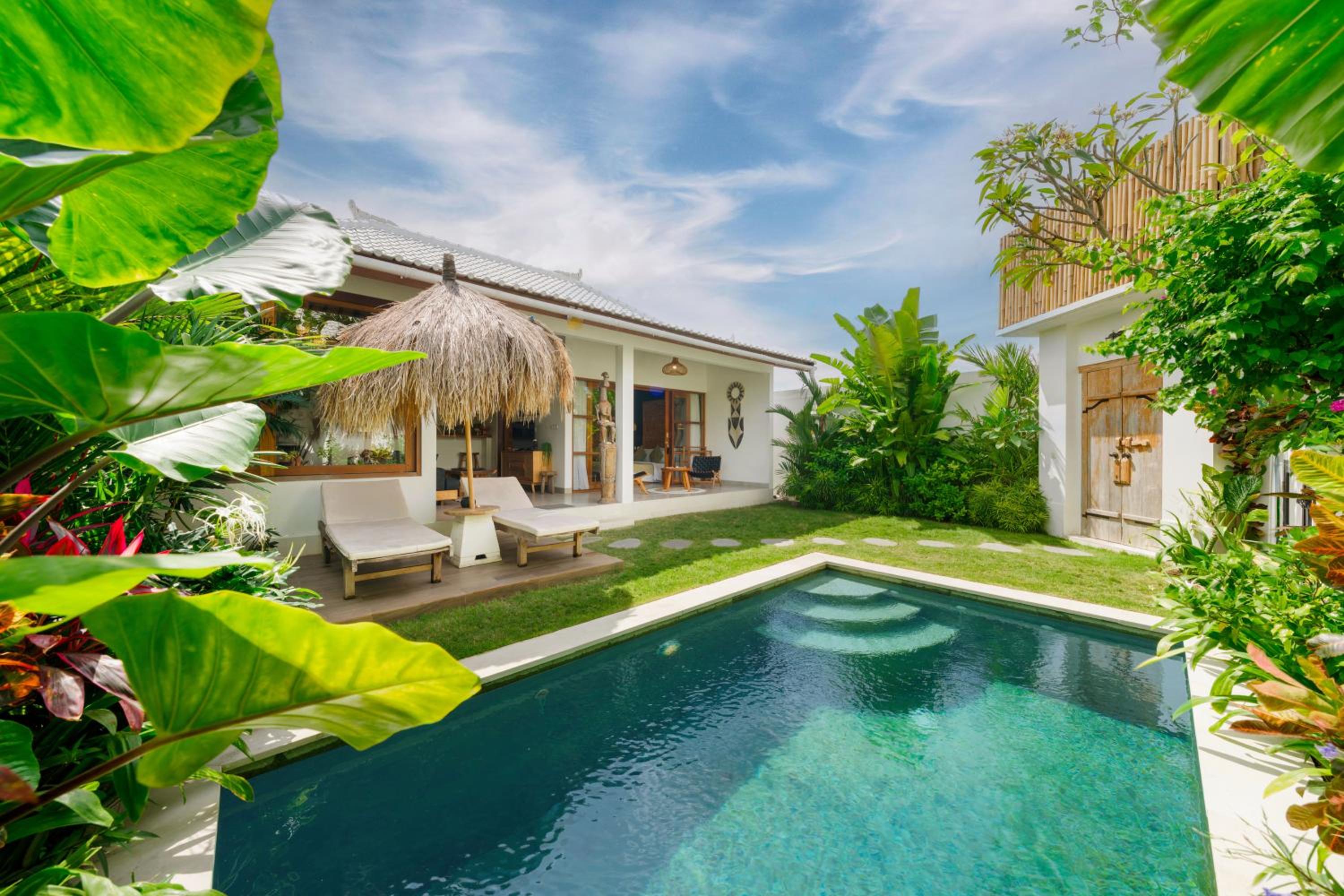 Villa Kepompong Seminyak - 1BR Private Pool Villa