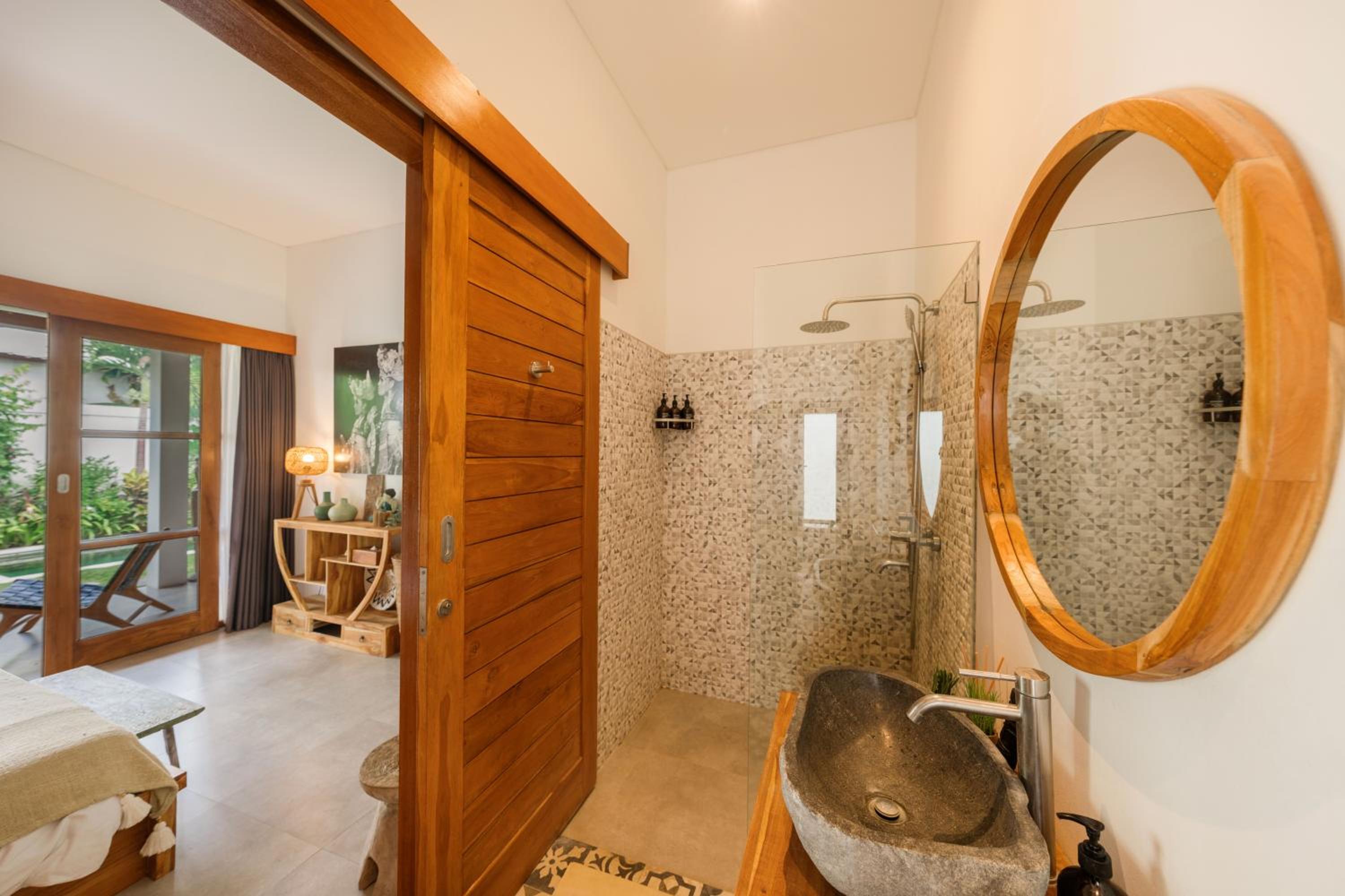 Villa Kepompong Seminyak - 1BR Private Pool Villa