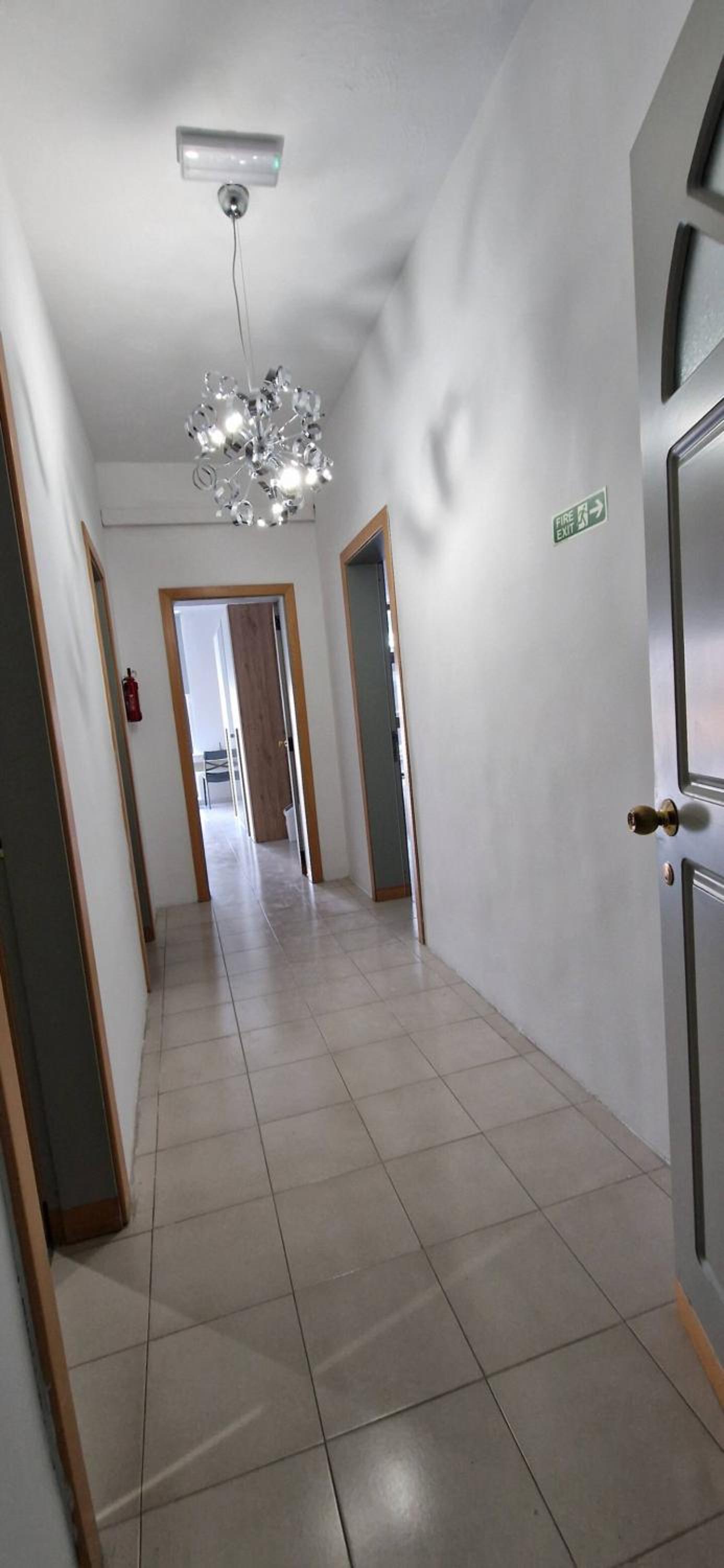 Compact, Convenient 1BR Flat