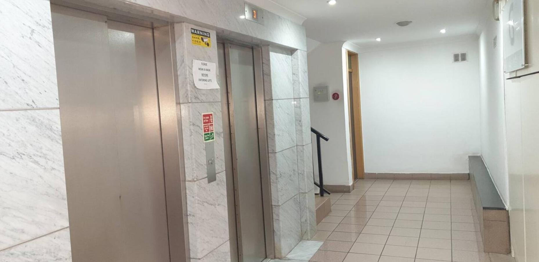 Compact, Convenient 1BR Flat