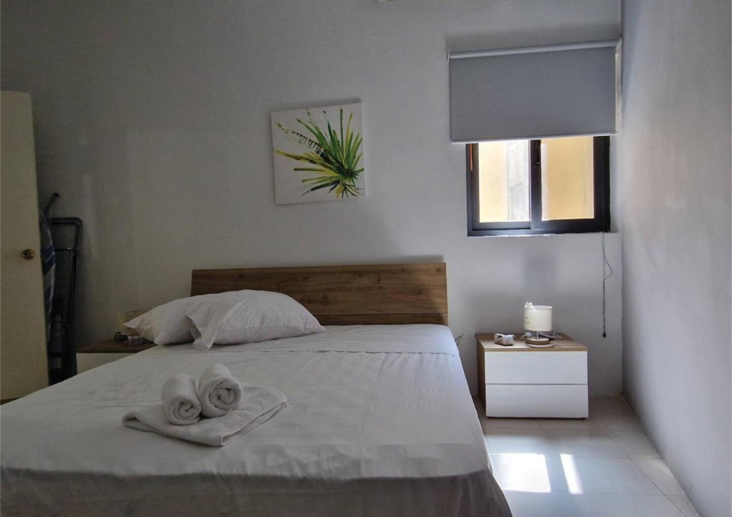 Compact, Convenient 1BR Flat