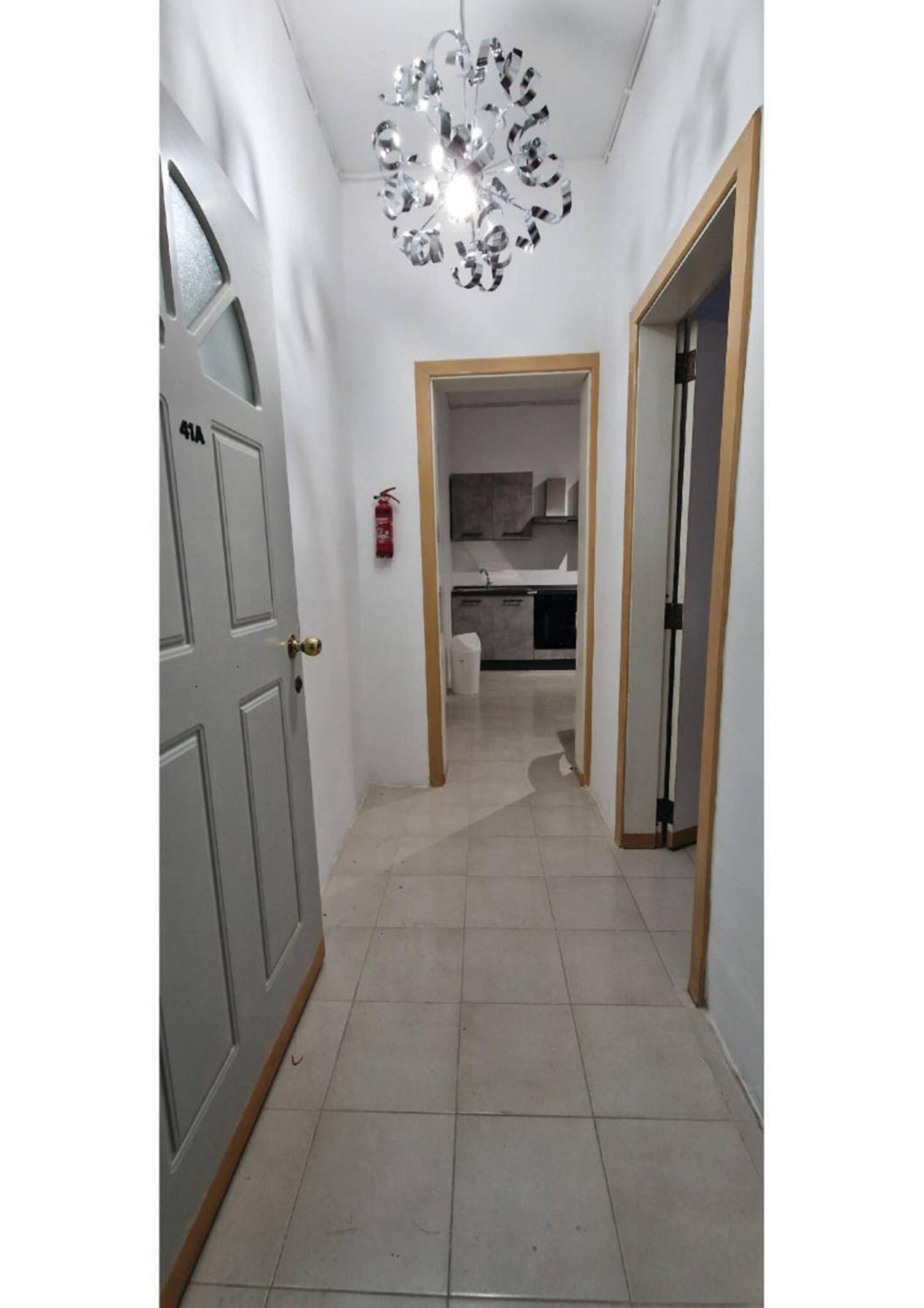 Compact, Convenient 1BR Flat