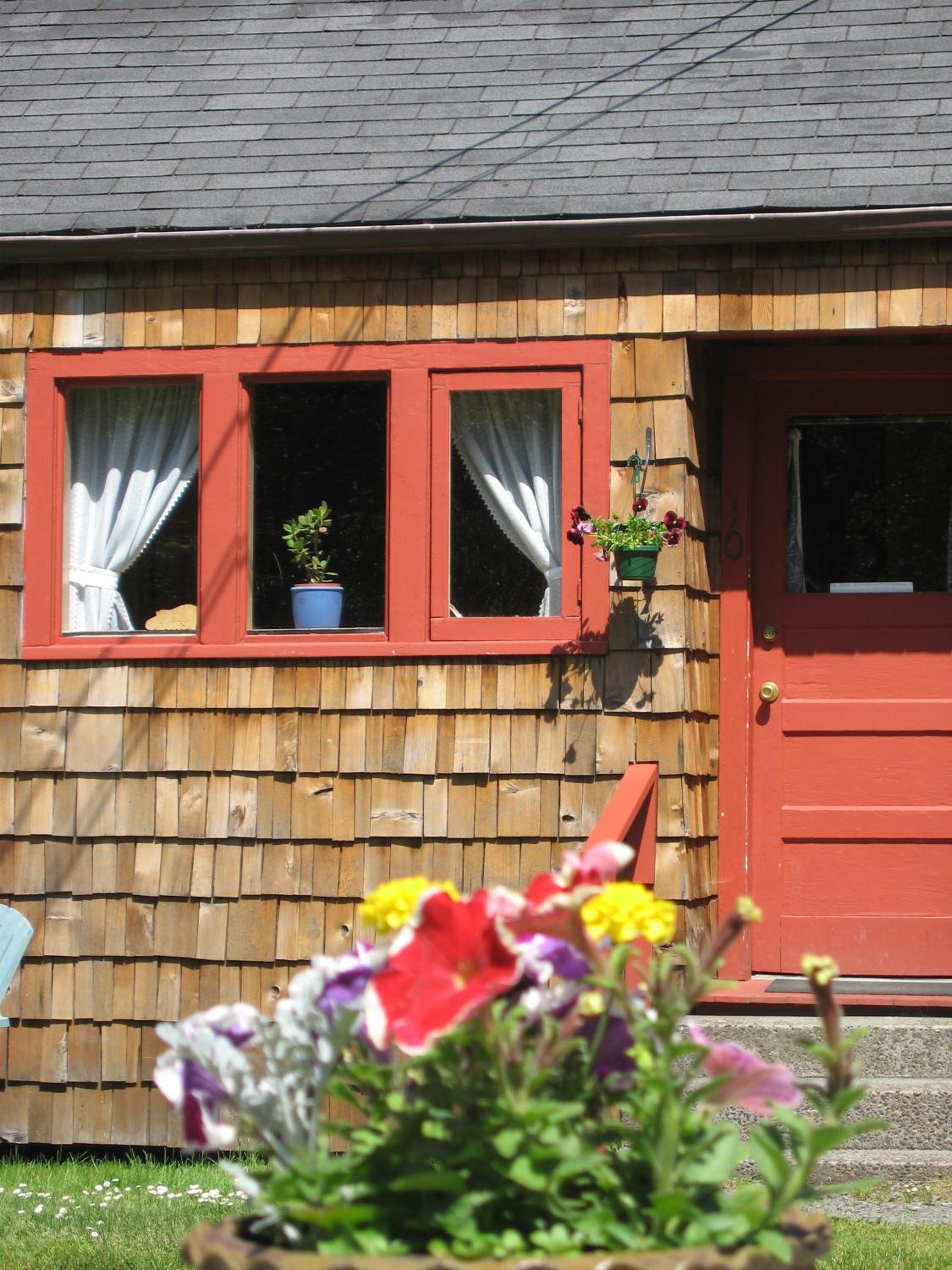 Shakti Cove Cottages