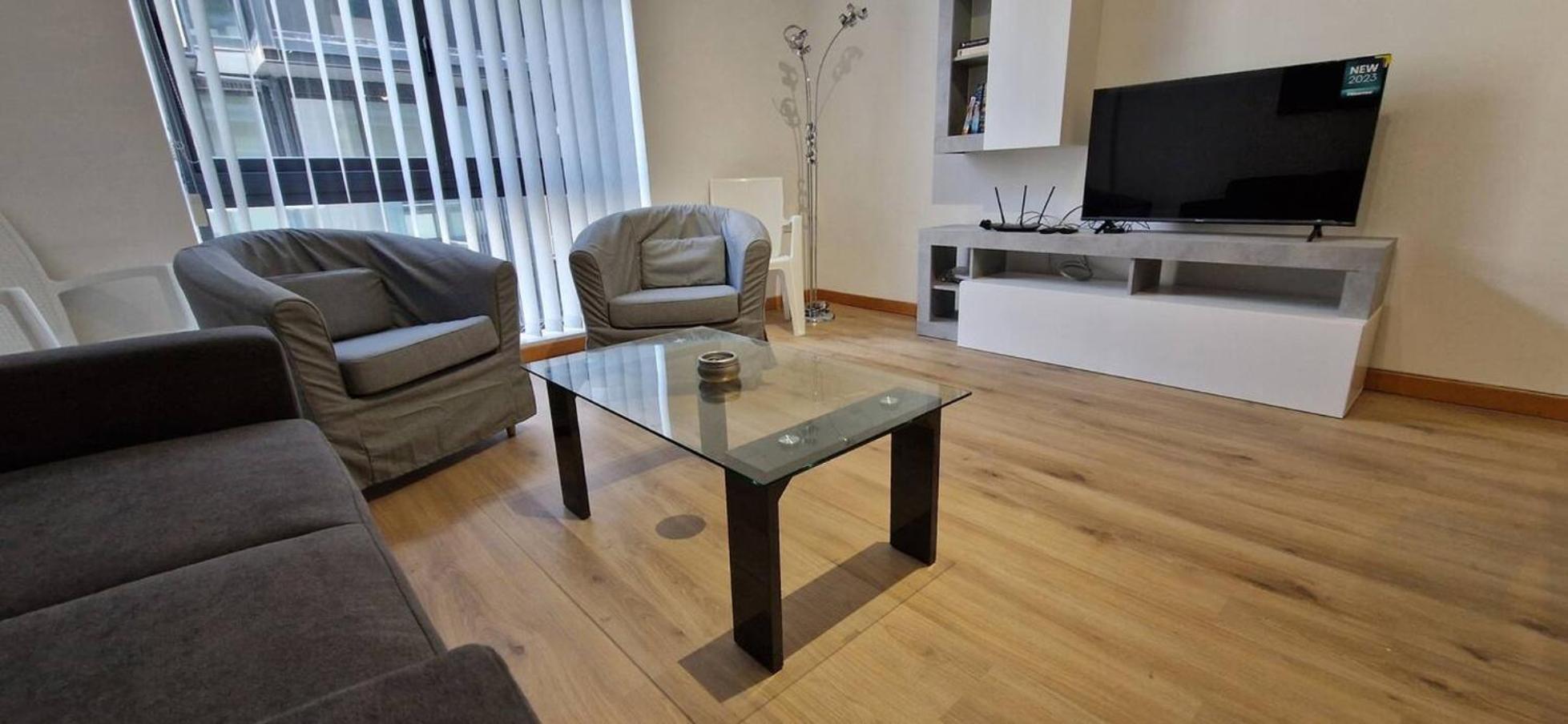 Spacious, Central Apt, sleeps 5 photo 4