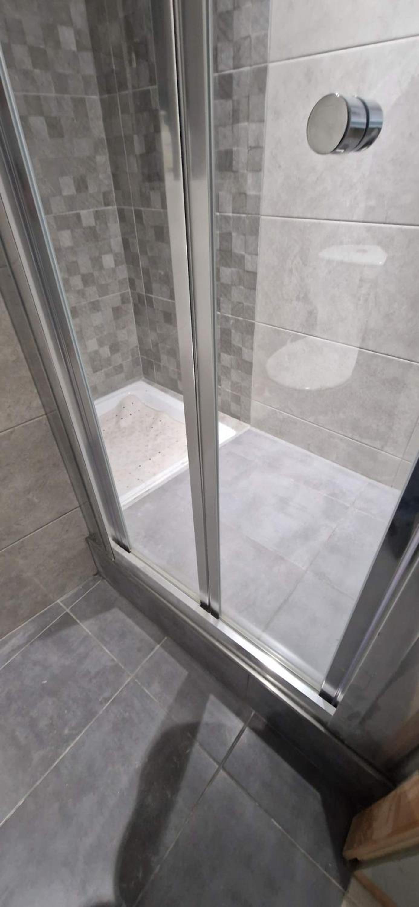 Spacious, Central Apt, sleeps 5
