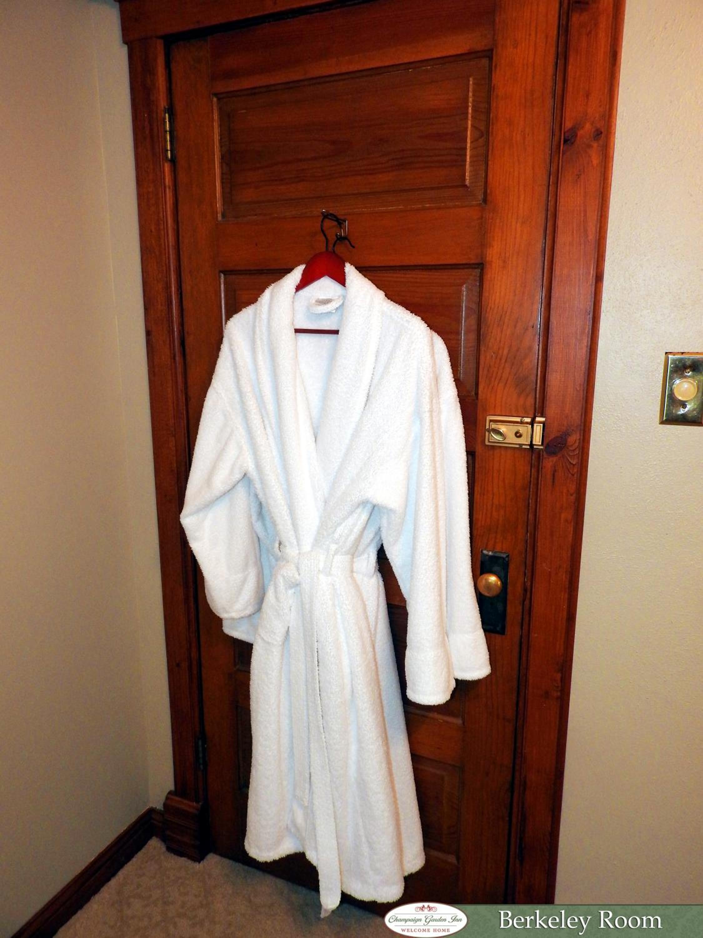 Champaign Garden Inn