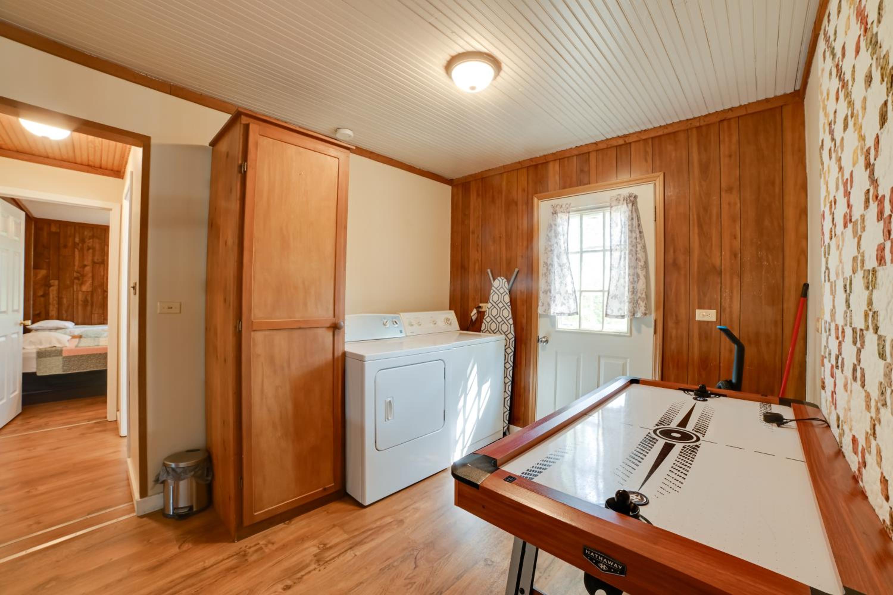 Pet Friendly House 5 Mins to Garden of the Gods