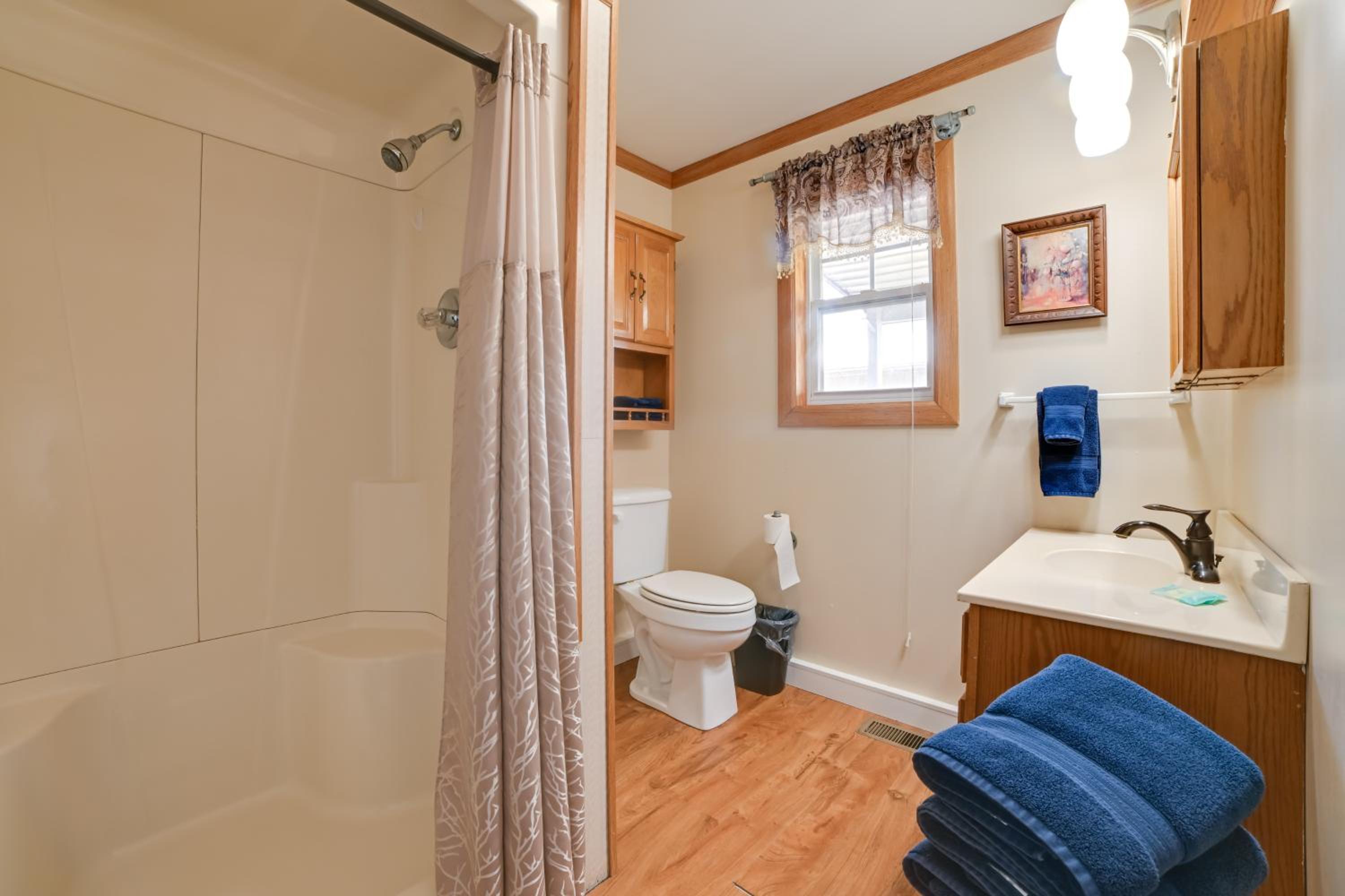Pet Friendly House 5 Mins to Garden of the Gods