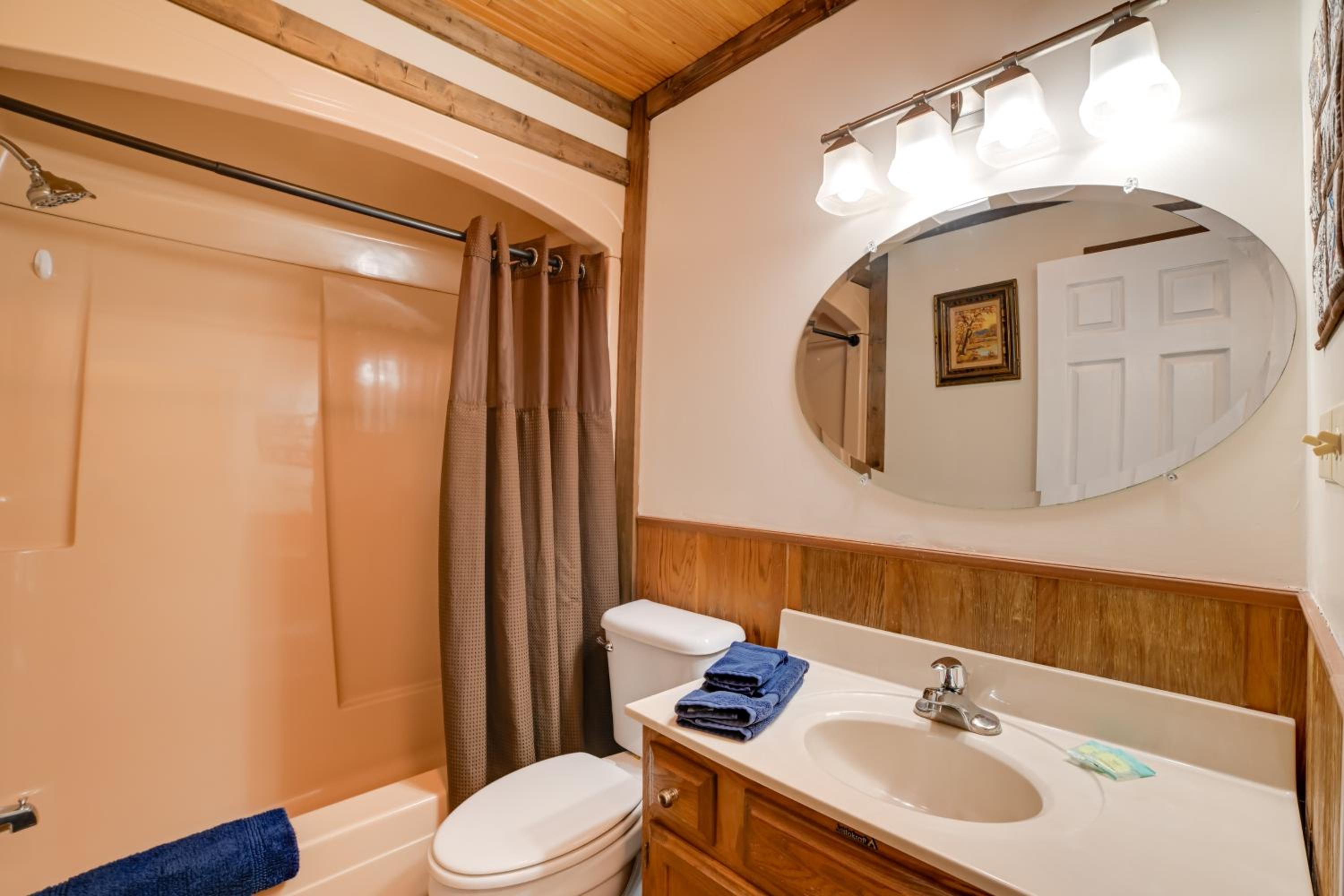 Pet Friendly House 5 Mins to Garden of the Gods