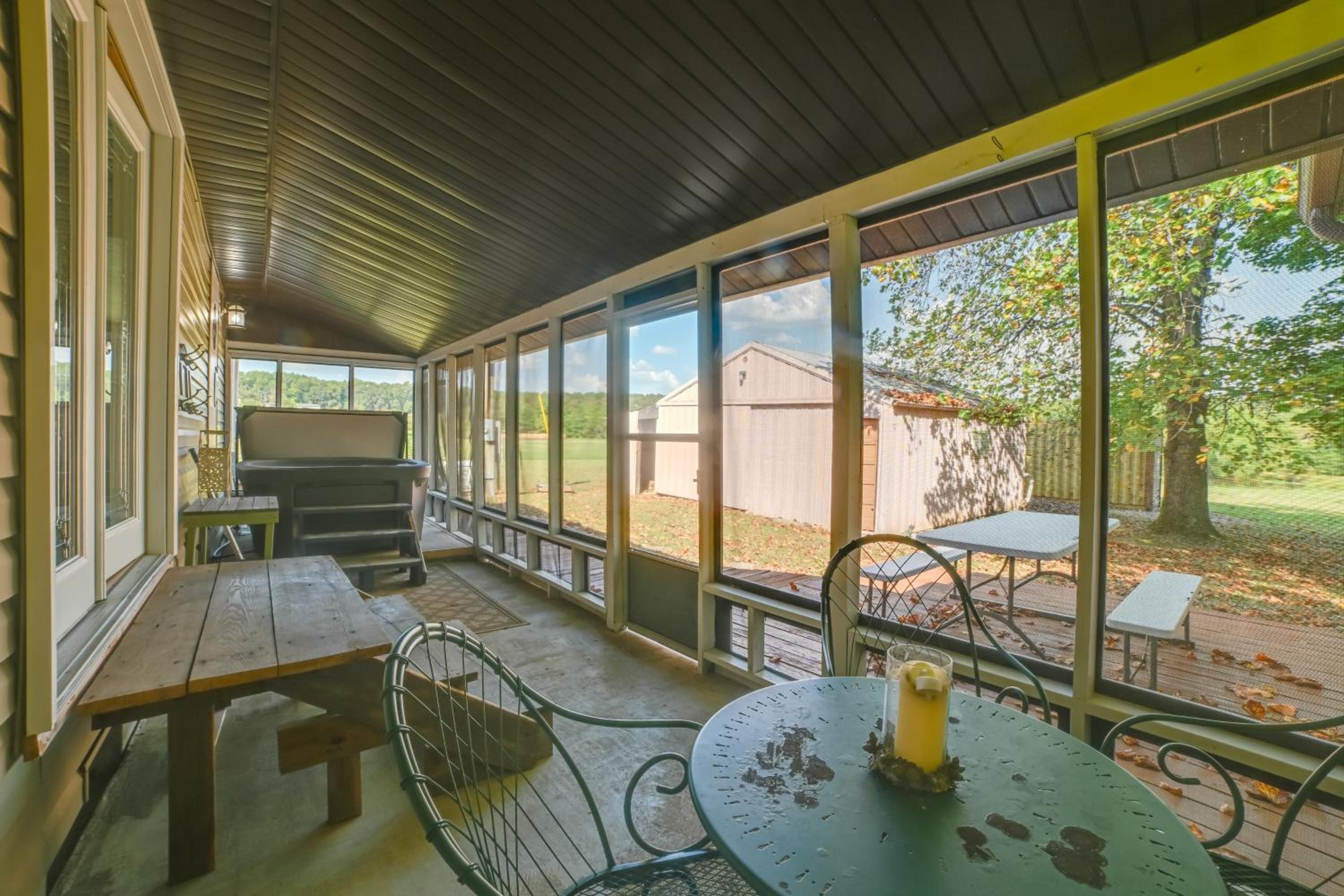 Pet Friendly House 5 Mins to Garden of the Gods