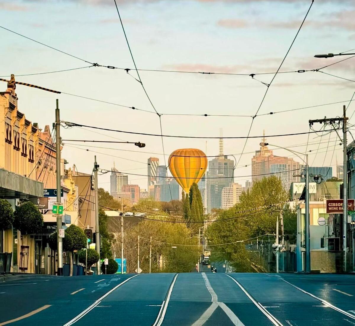 Paris in East Melbourne