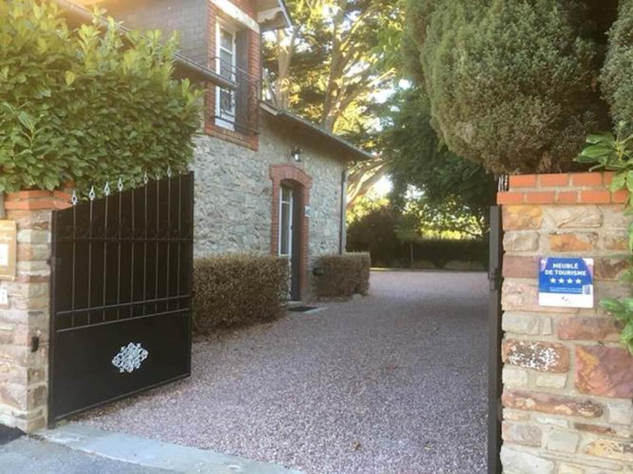 Au domaine des anges, 3 gîtes luxueux avec Jacuzzi privatif, sauna, mini-piscine, piscine extérieure chauffée en saison, photo 11