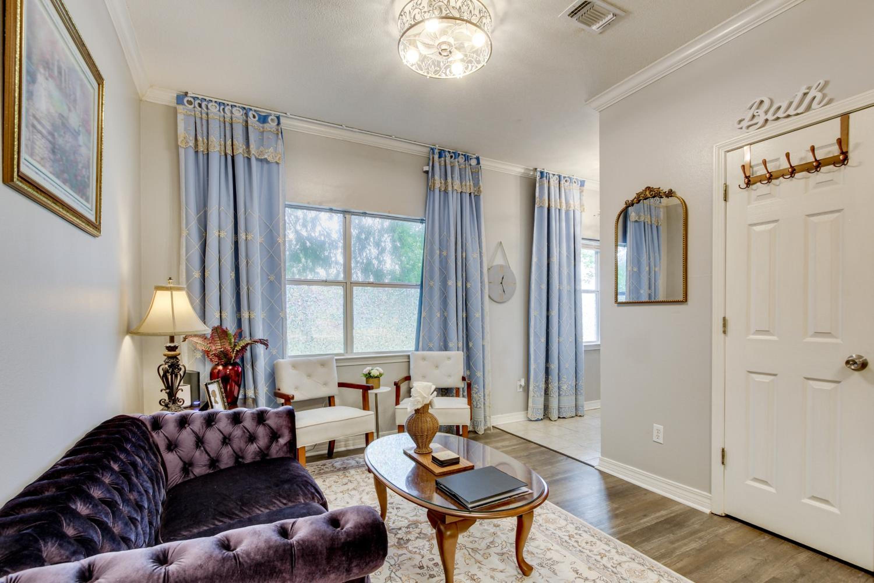 1 Block to Beach Biloxi Townhome with Media Room