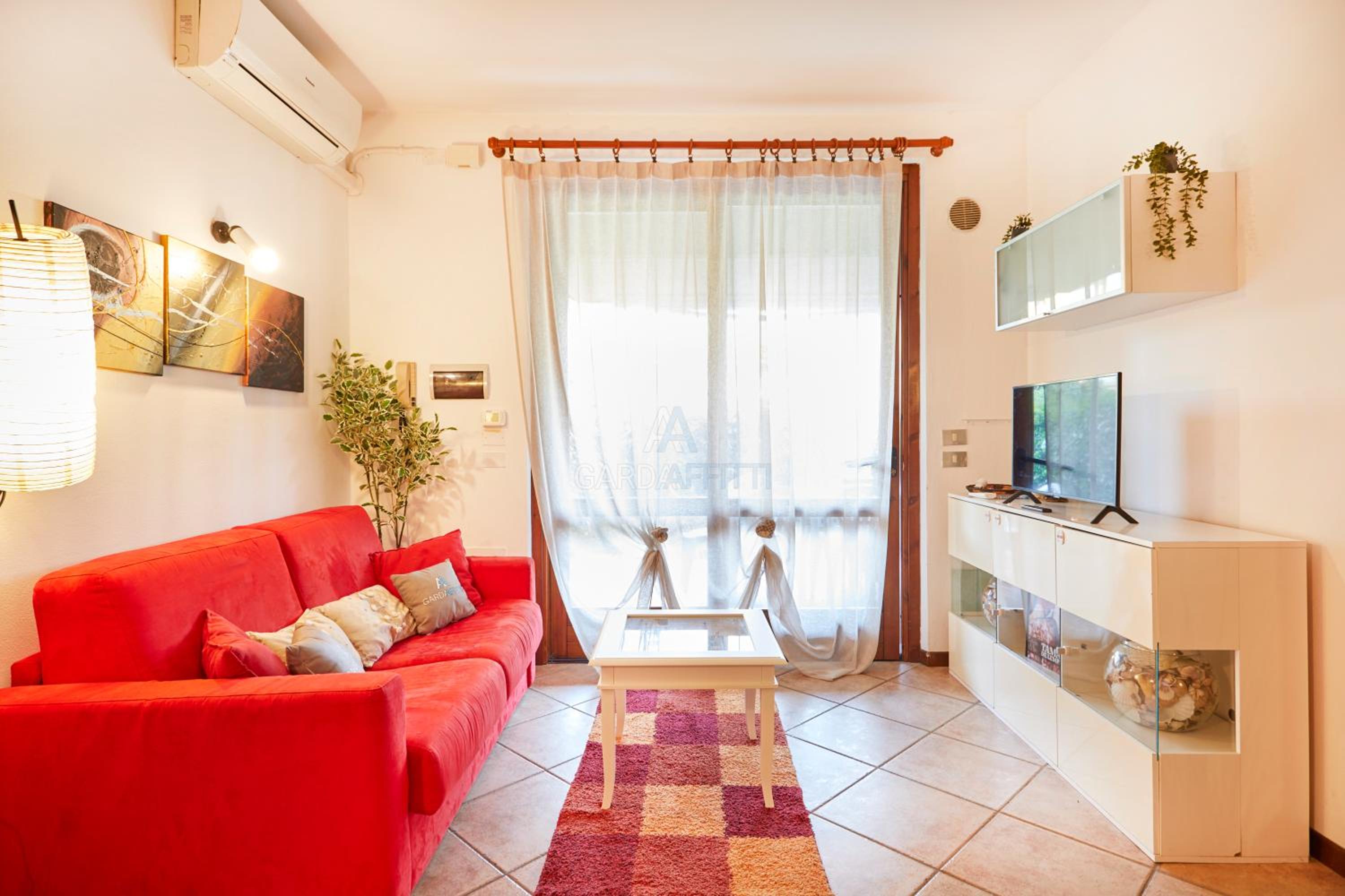 Luna Apt - Giardino privato e Piscina a Sirmione