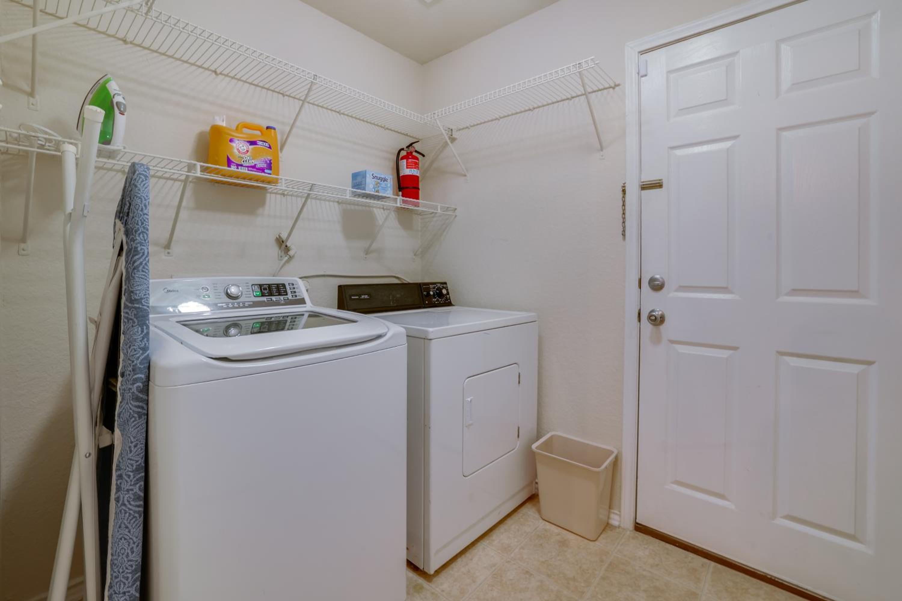 San Antonio Area Home with Deck, 14 Mi to Dtwn!