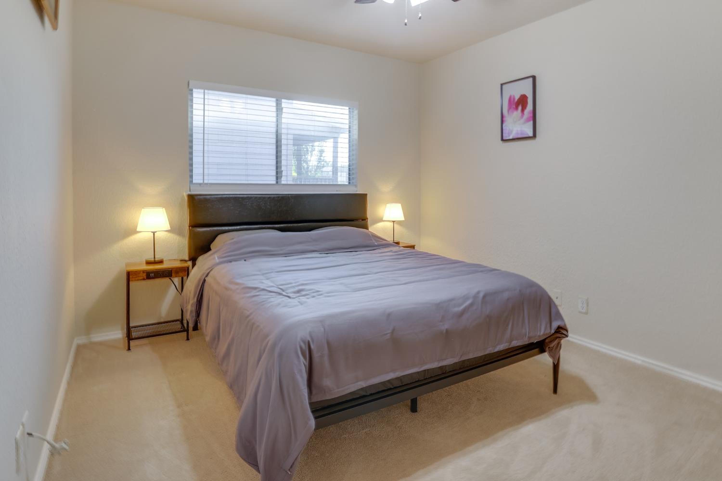 San Antonio Area Home with Deck, 14 Mi to Dtwn!