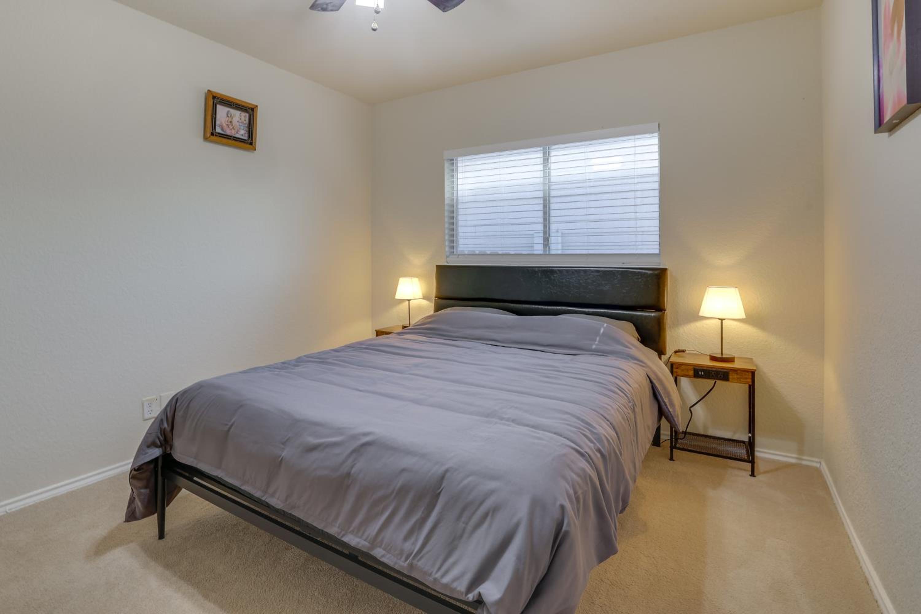 San Antonio Area Home with Deck, 14 Mi to Dtwn!