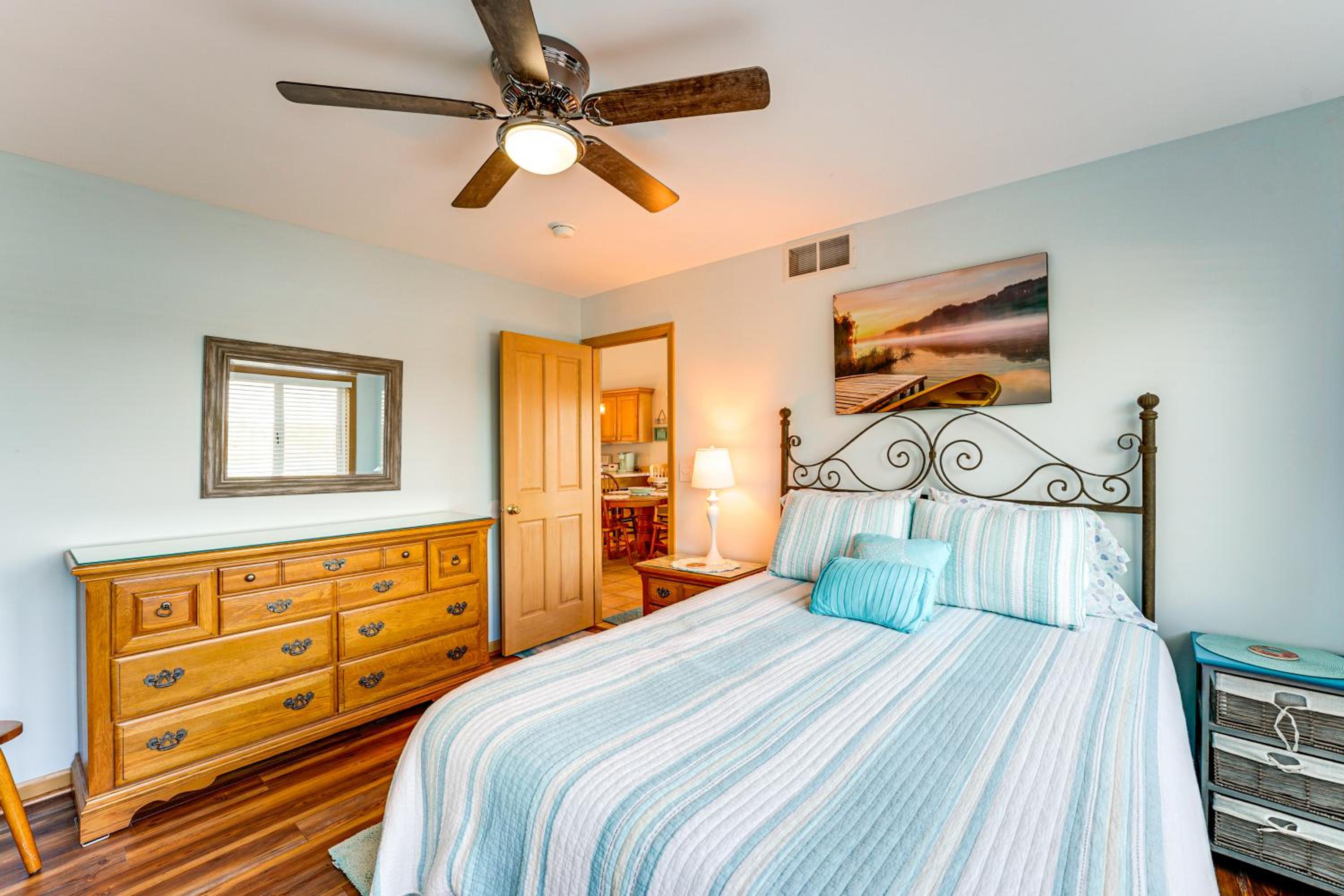 13 Mi to South Haven Lakefront Retreat with Dock!