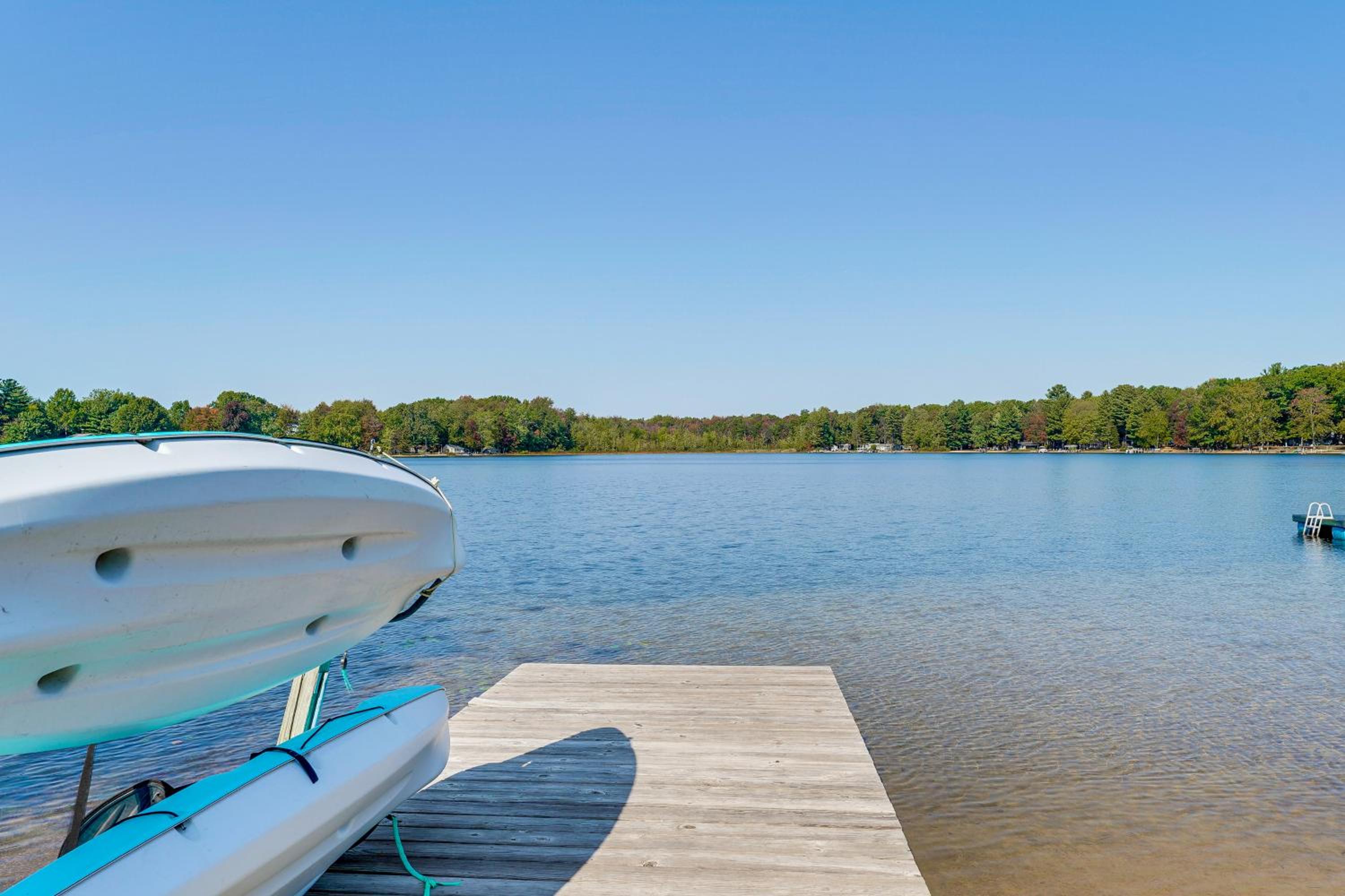 13 Mi to South Haven Lakefront Retreat with Dock!