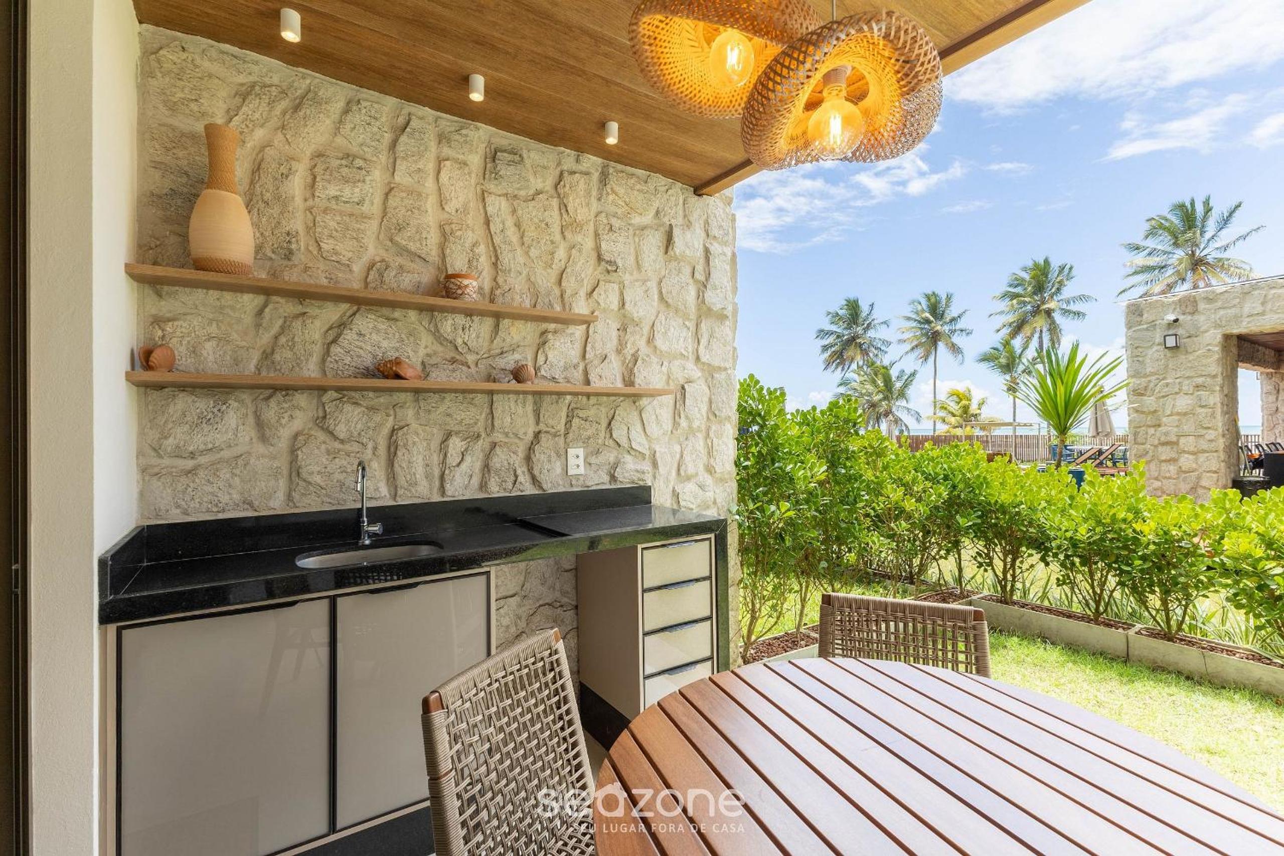 Apartments in a condo with pool on the beachfront in Ilhéus – PET